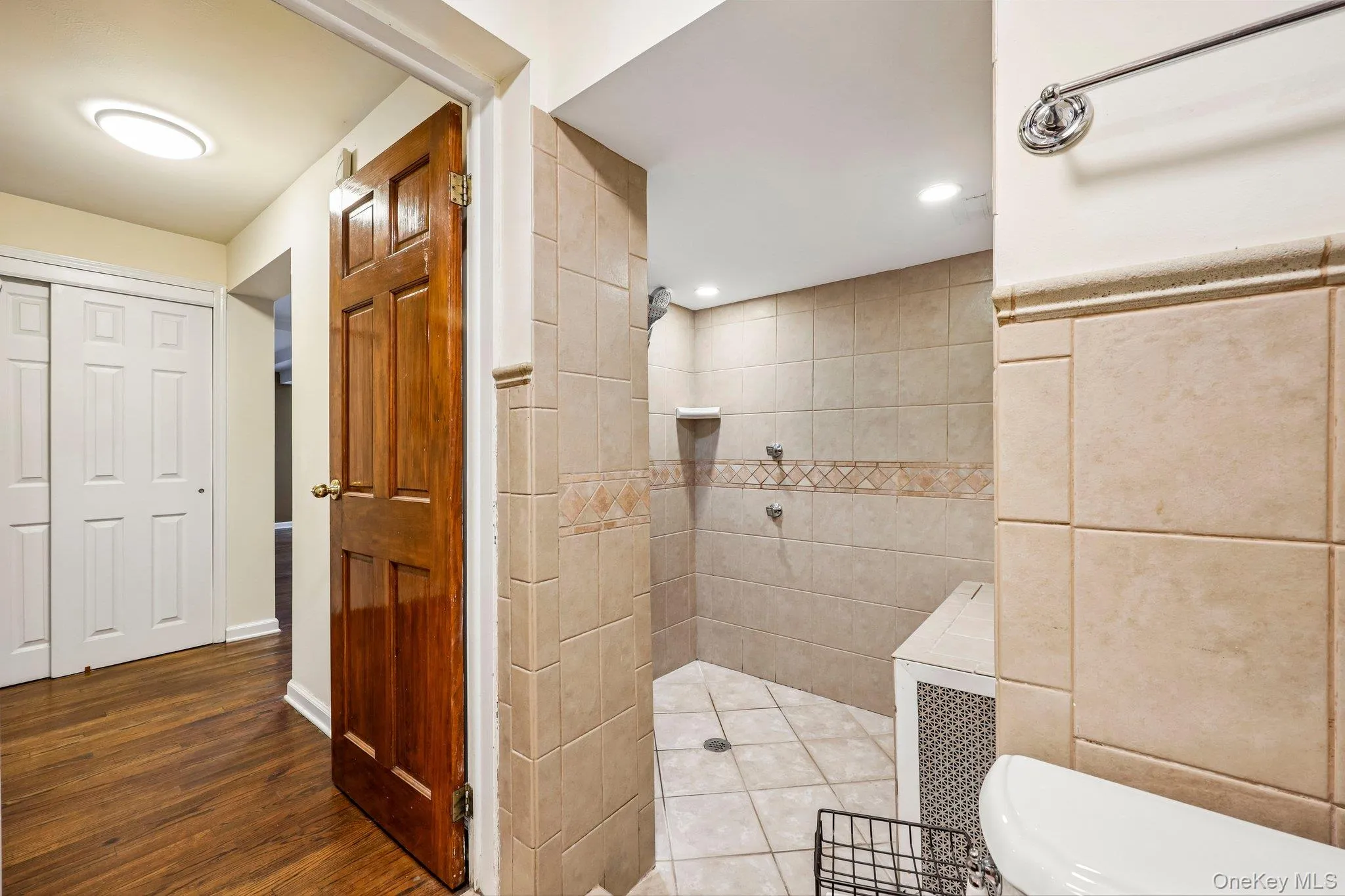 40 Timberpoint Drive, Huntington, NY, 4 Bedrooms Bedrooms, 9 Rooms Rooms,2 BathroomsBathrooms,Residential,For Rent,Timberpoint,0,1008114 40 Timberpoint Drive, Huntington, NY, 4 Bedrooms Bedrooms, 9 Rooms Rooms,2 BathroomsBathrooms,Residential,For Rent,Timberpoint,0,1008114