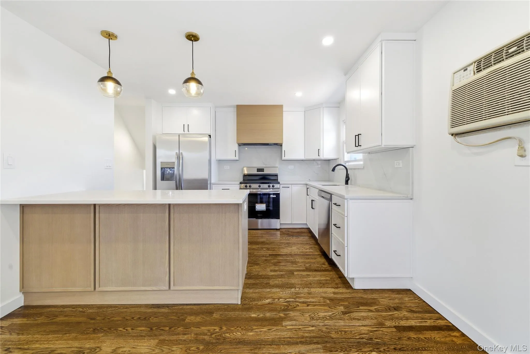 561 Woodbury Road, Oyster Bay, NY, 3 Bedrooms Bedrooms, 6 Rooms Rooms,2 BathroomsBathrooms,Residential,For Rent,Woodbury,0,1008115 561 Woodbury Road, Oyster Bay, NY, 3 Bedrooms Bedrooms, 6 Rooms Rooms,2 BathroomsBathrooms,Residential,For Rent,Woodbury,0,1008115