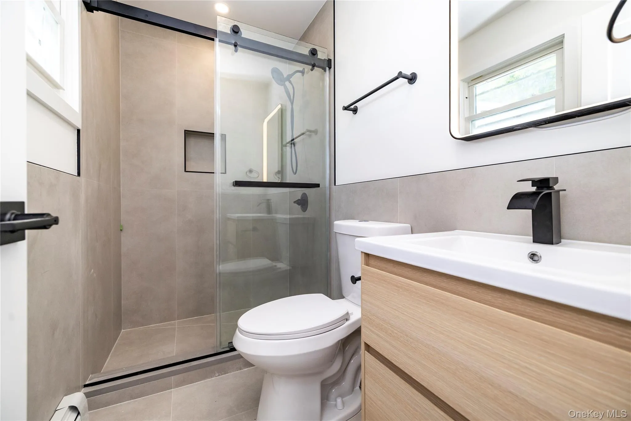 561 Woodbury Road, Oyster Bay, NY, 3 Bedrooms Bedrooms, 6 Rooms Rooms,2 BathroomsBathrooms,Residential,For Rent,Woodbury,0,1008115 561 Woodbury Road, Oyster Bay, NY, 3 Bedrooms Bedrooms, 6 Rooms Rooms,2 BathroomsBathrooms,Residential,For Rent,Woodbury,0,1008115