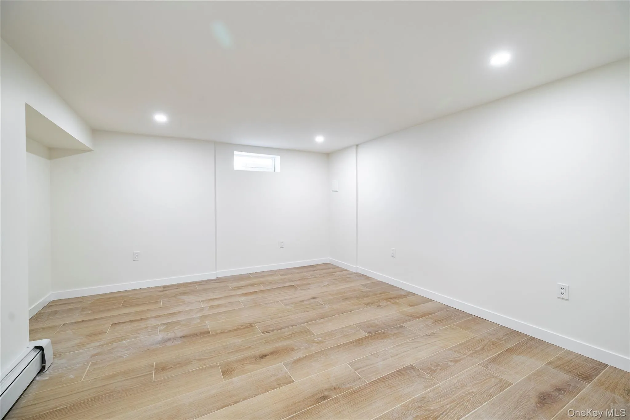 561 Woodbury Road, Oyster Bay, NY, 3 Bedrooms Bedrooms, 6 Rooms Rooms,2 BathroomsBathrooms,Residential,For Rent,Woodbury,0,1008115 561 Woodbury Road, Oyster Bay, NY, 3 Bedrooms Bedrooms, 6 Rooms Rooms,2 BathroomsBathrooms,Residential,For Rent,Woodbury,0,1008115