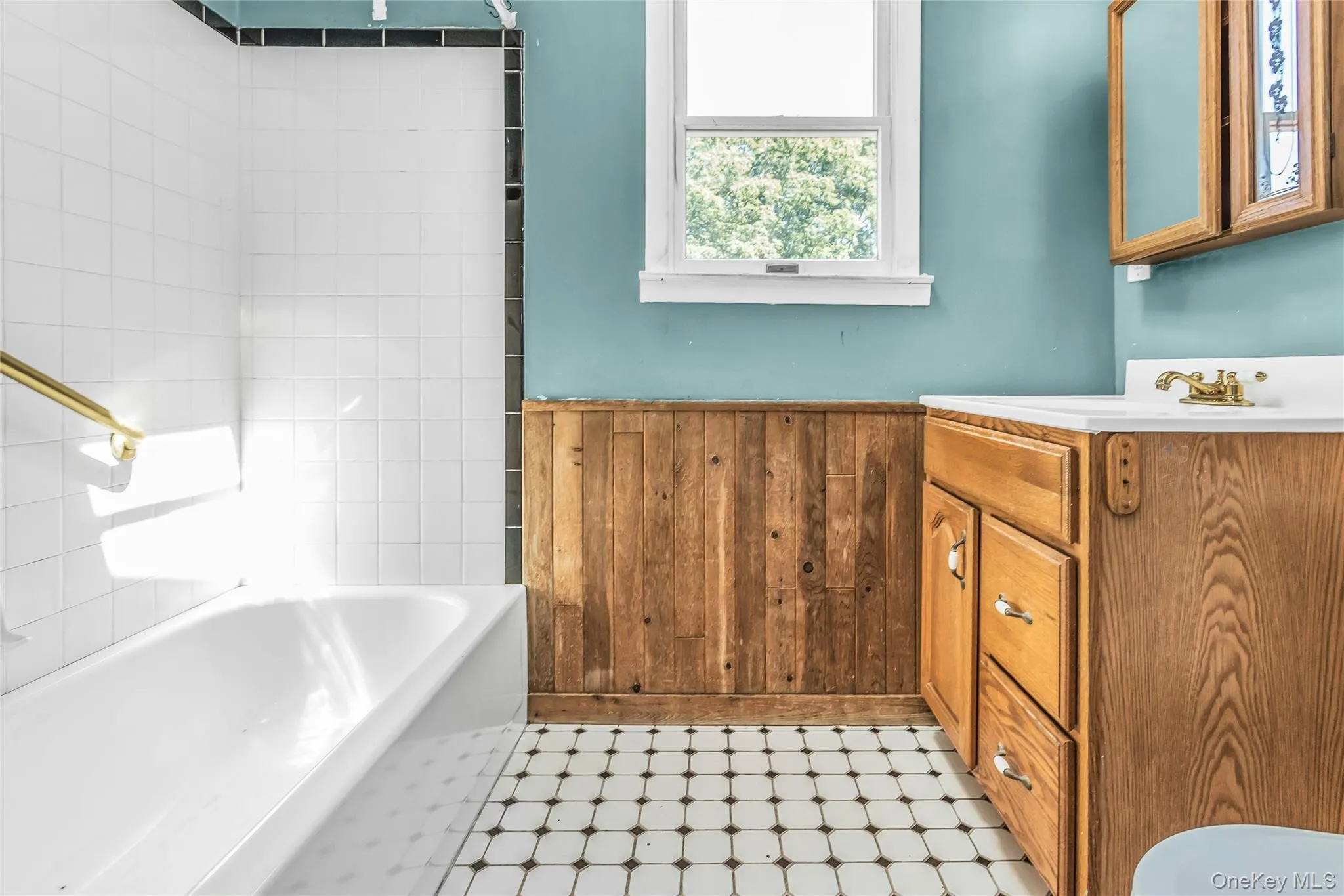 735 Muncey Road, Islip, NY, 4 Bedrooms Bedrooms, 8 Rooms Rooms,2 BathroomsBathrooms,Residential,For Rent,Muncey,0,1008120 735 Muncey Road, Islip, NY, 4 Bedrooms Bedrooms, 8 Rooms Rooms,2 BathroomsBathrooms,Residential,For Rent,Muncey,0,1008120