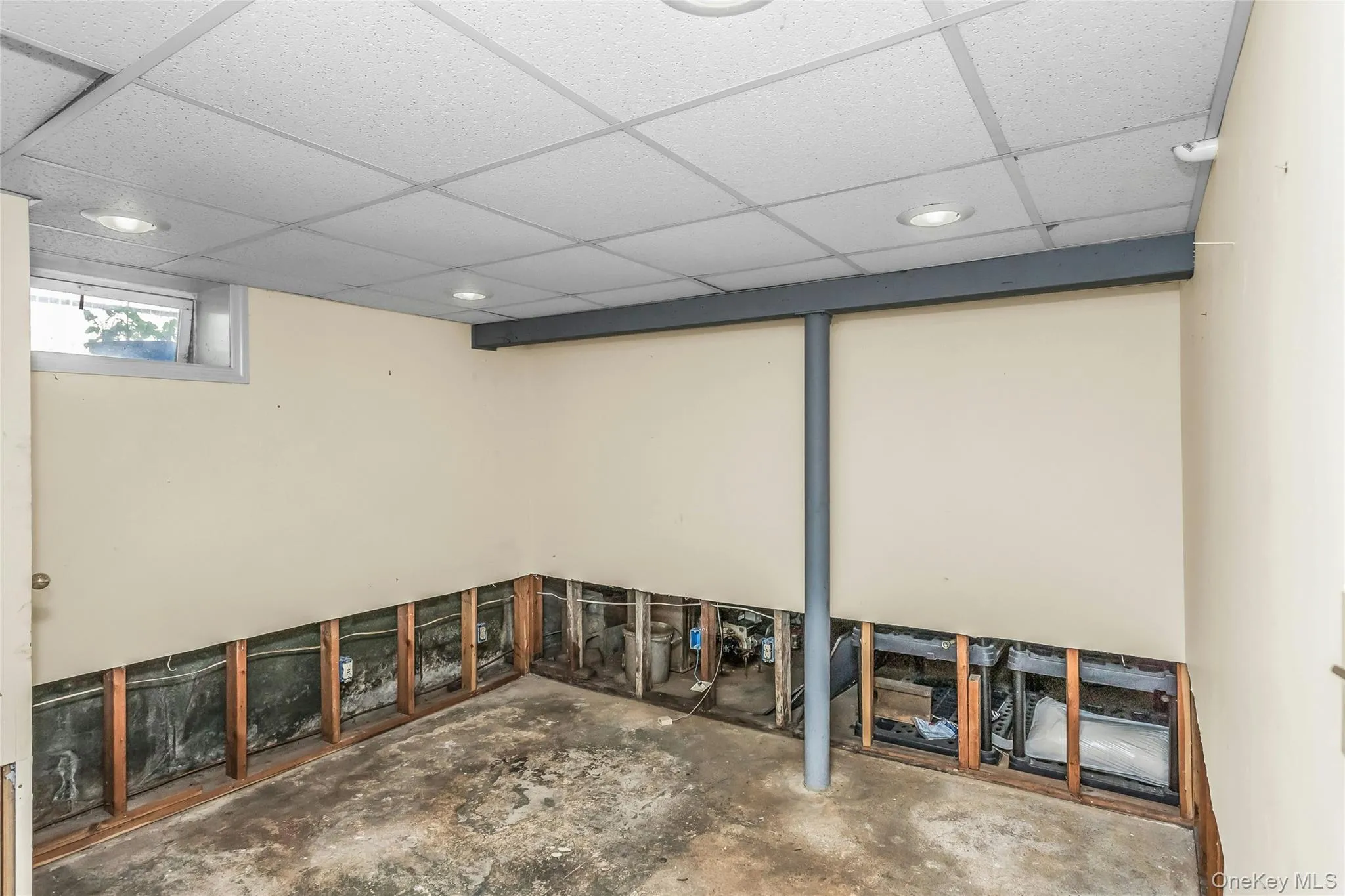 735 Muncey Road, Islip, NY, 4 Bedrooms Bedrooms, 8 Rooms Rooms,2 BathroomsBathrooms,Residential,For Rent,Muncey,0,1008120 735 Muncey Road, Islip, NY, 4 Bedrooms Bedrooms, 8 Rooms Rooms,2 BathroomsBathrooms,Residential,For Rent,Muncey,0,1008120