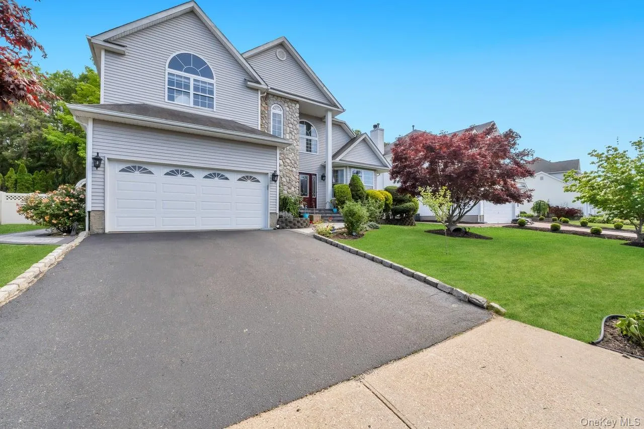 33 Peachtree Court, Brookhaven, NY, 4 Bedrooms Bedrooms, 8 Rooms Rooms,2 BathroomsBathrooms,Residential,For Rent,Peachtree,0,1008124 33 Peachtree Court, Brookhaven, NY, 4 Bedrooms Bedrooms, 8 Rooms Rooms,2 BathroomsBathrooms,Residential,For Rent,Peachtree,0,1008124