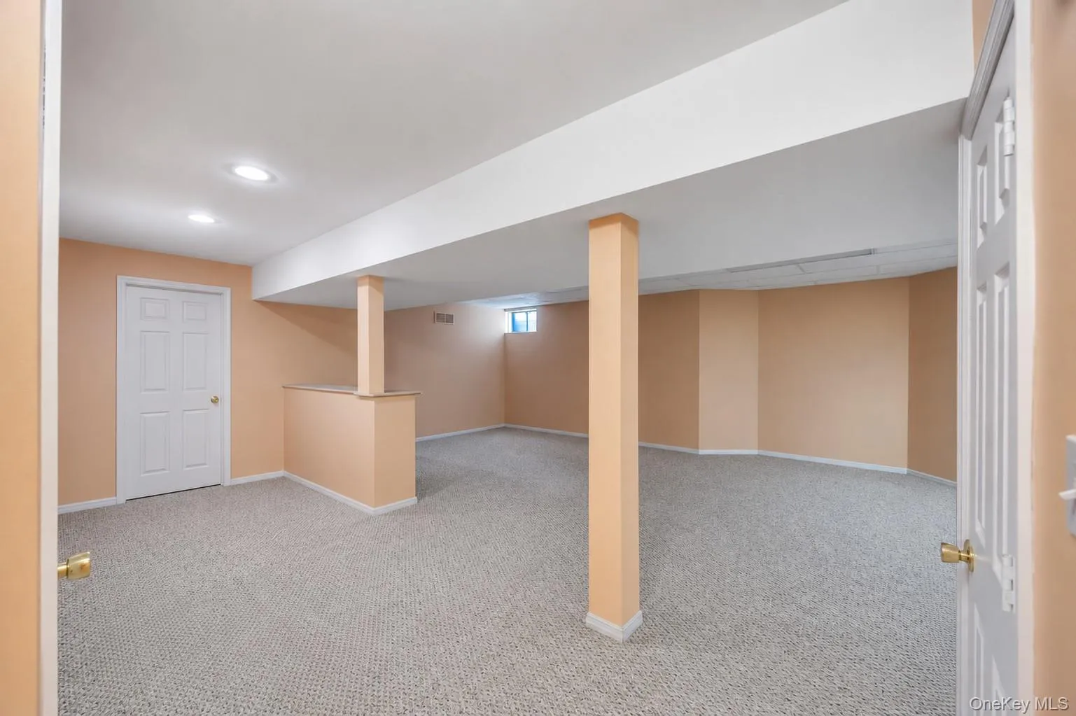 33 Peachtree Court, Brookhaven, NY, 4 Bedrooms Bedrooms, 8 Rooms Rooms,2 BathroomsBathrooms,Residential,For Rent,Peachtree,0,1008124 33 Peachtree Court, Brookhaven, NY, 4 Bedrooms Bedrooms, 8 Rooms Rooms,2 BathroomsBathrooms,Residential,For Rent,Peachtree,0,1008124