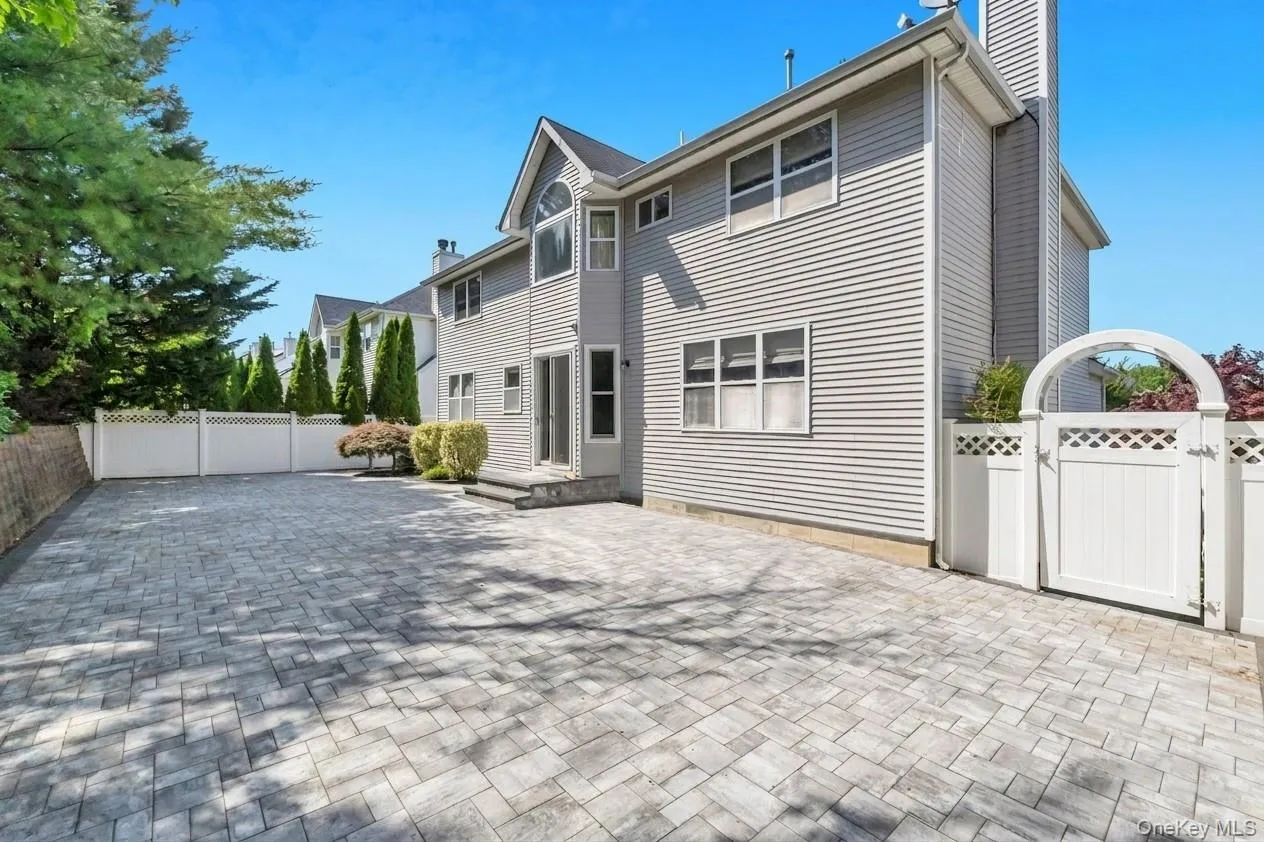 33 Peachtree Court, Brookhaven, NY, 4 Bedrooms Bedrooms, 8 Rooms Rooms,2 BathroomsBathrooms,Residential,For Rent,Peachtree,0,1008124 33 Peachtree Court, Brookhaven, NY, 4 Bedrooms Bedrooms, 8 Rooms Rooms,2 BathroomsBathrooms,Residential,For Rent,Peachtree,0,1008124