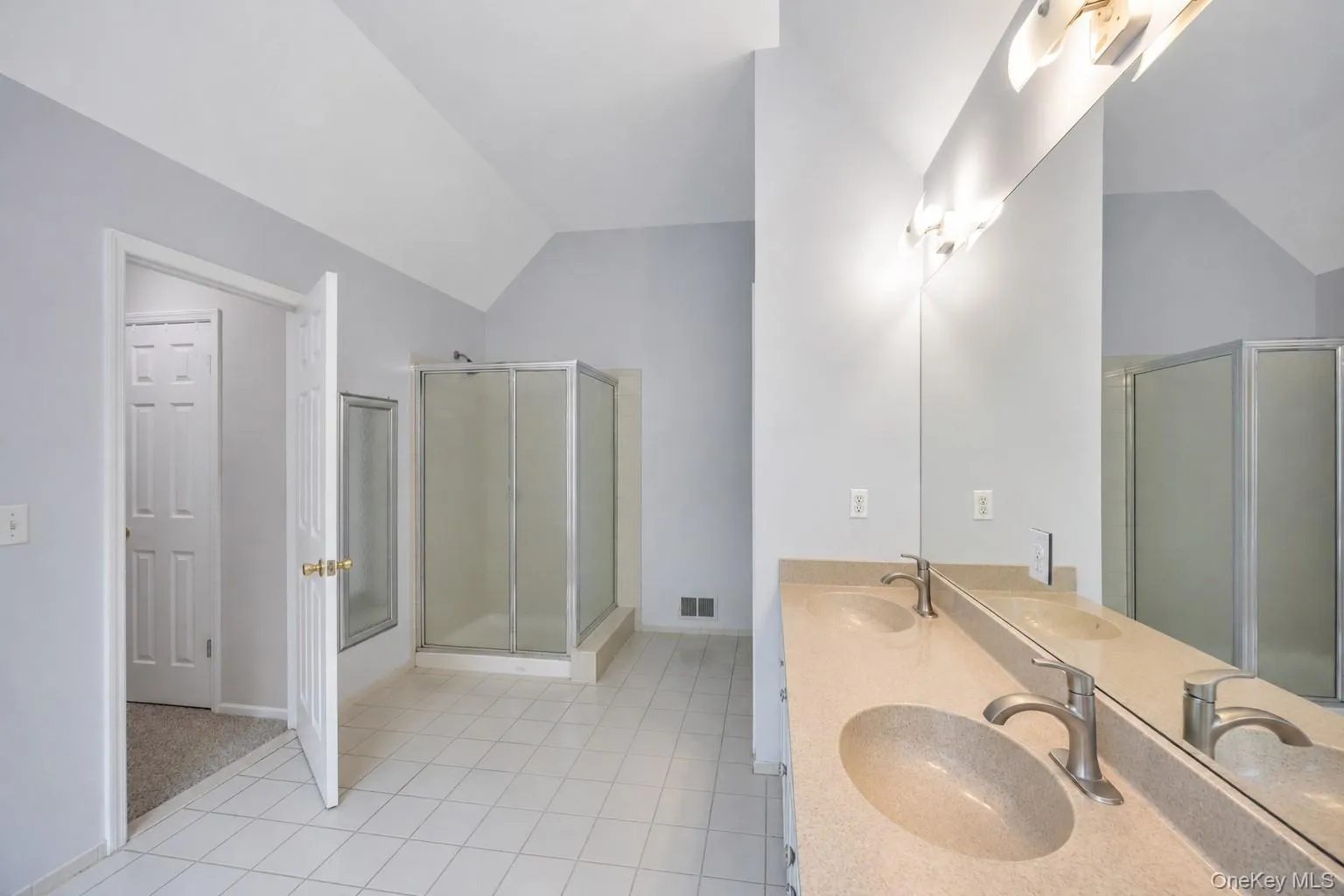 33 Peachtree Court, Brookhaven, NY, 4 Bedrooms Bedrooms, 8 Rooms Rooms,2 BathroomsBathrooms,Residential,For Rent,Peachtree,0,1008124 33 Peachtree Court, Brookhaven, NY, 4 Bedrooms Bedrooms, 8 Rooms Rooms,2 BathroomsBathrooms,Residential,For Rent,Peachtree,0,1008124