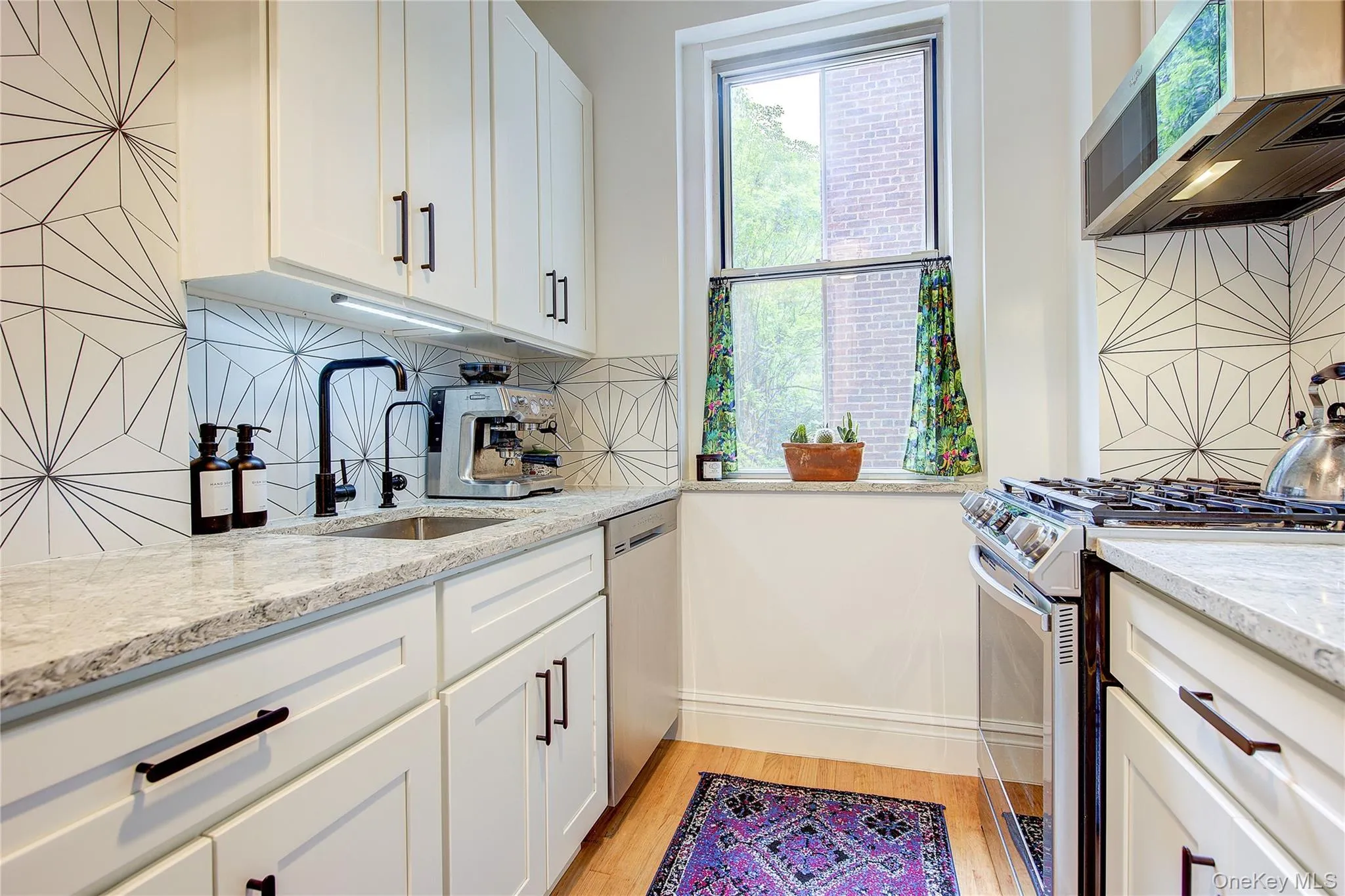 35-15 78th Street, New York, NY, 1 Bedroom Bedrooms, 4 Rooms Rooms,1 BathroomBathrooms,Residential,For Rent,78th,0,1008129 35-15 78th Street, New York, NY, 1 Bedroom Bedrooms, 4 Rooms Rooms,1 BathroomBathrooms,Residential,For Rent,78th,0,1008129