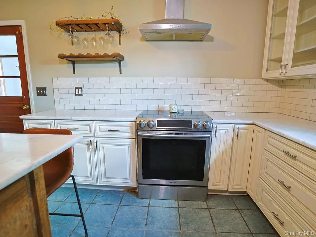 1414 Us Highway 6, Greenville, NY, 3 Bedrooms Bedrooms, 7 Rooms Rooms,1 BathroomBathrooms,Residential,For Rent,Us Highway 6,0,1008130 1414 Us Highway 6, Greenville, NY, 3 Bedrooms Bedrooms, 7 Rooms Rooms,1 BathroomBathrooms,Residential,For Rent,Us Highway 6,0,1008130