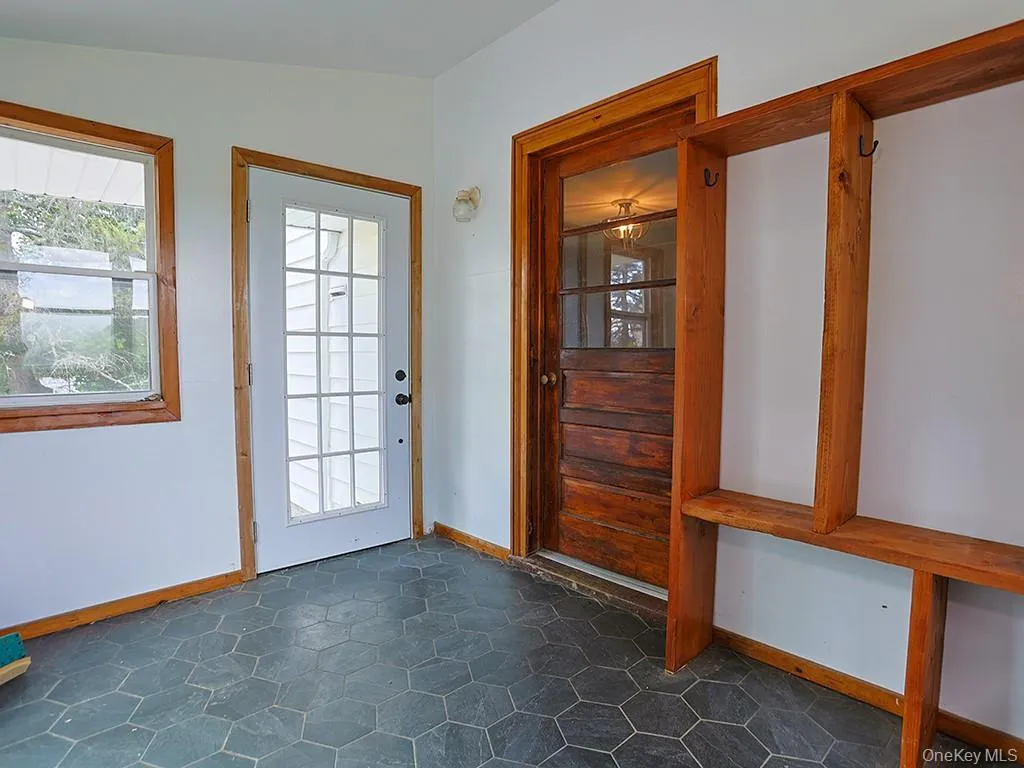 1414 Us Highway 6, Greenville, NY, 3 Bedrooms Bedrooms, 7 Rooms Rooms,1 BathroomBathrooms,Residential,For Rent,Us Highway 6,0,1008130 1414 Us Highway 6, Greenville, NY, 3 Bedrooms Bedrooms, 7 Rooms Rooms,1 BathroomBathrooms,Residential,For Rent,Us Highway 6,0,1008130