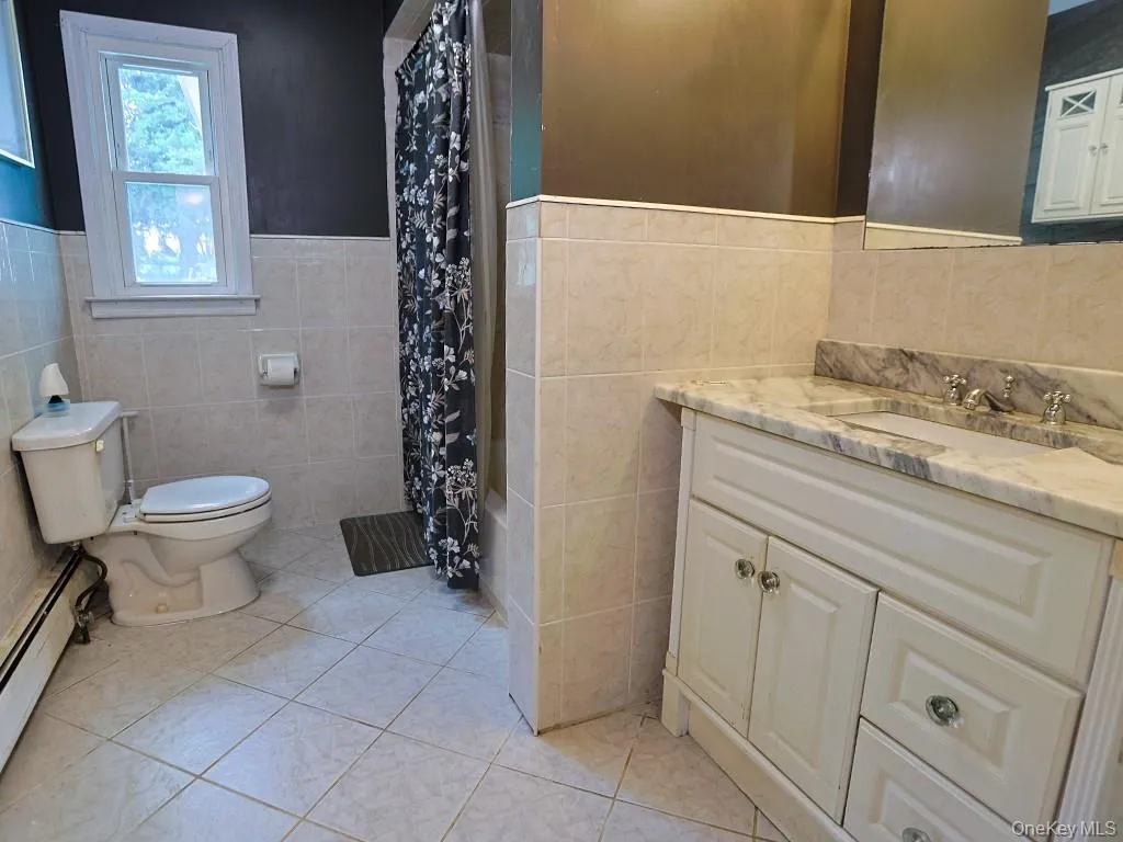 1414 Us Highway 6, Greenville, NY, 3 Bedrooms Bedrooms, 7 Rooms Rooms,1 BathroomBathrooms,Residential,For Rent,Us Highway 6,0,1008130 1414 Us Highway 6, Greenville, NY, 3 Bedrooms Bedrooms, 7 Rooms Rooms,1 BathroomBathrooms,Residential,For Rent,Us Highway 6,0,1008130