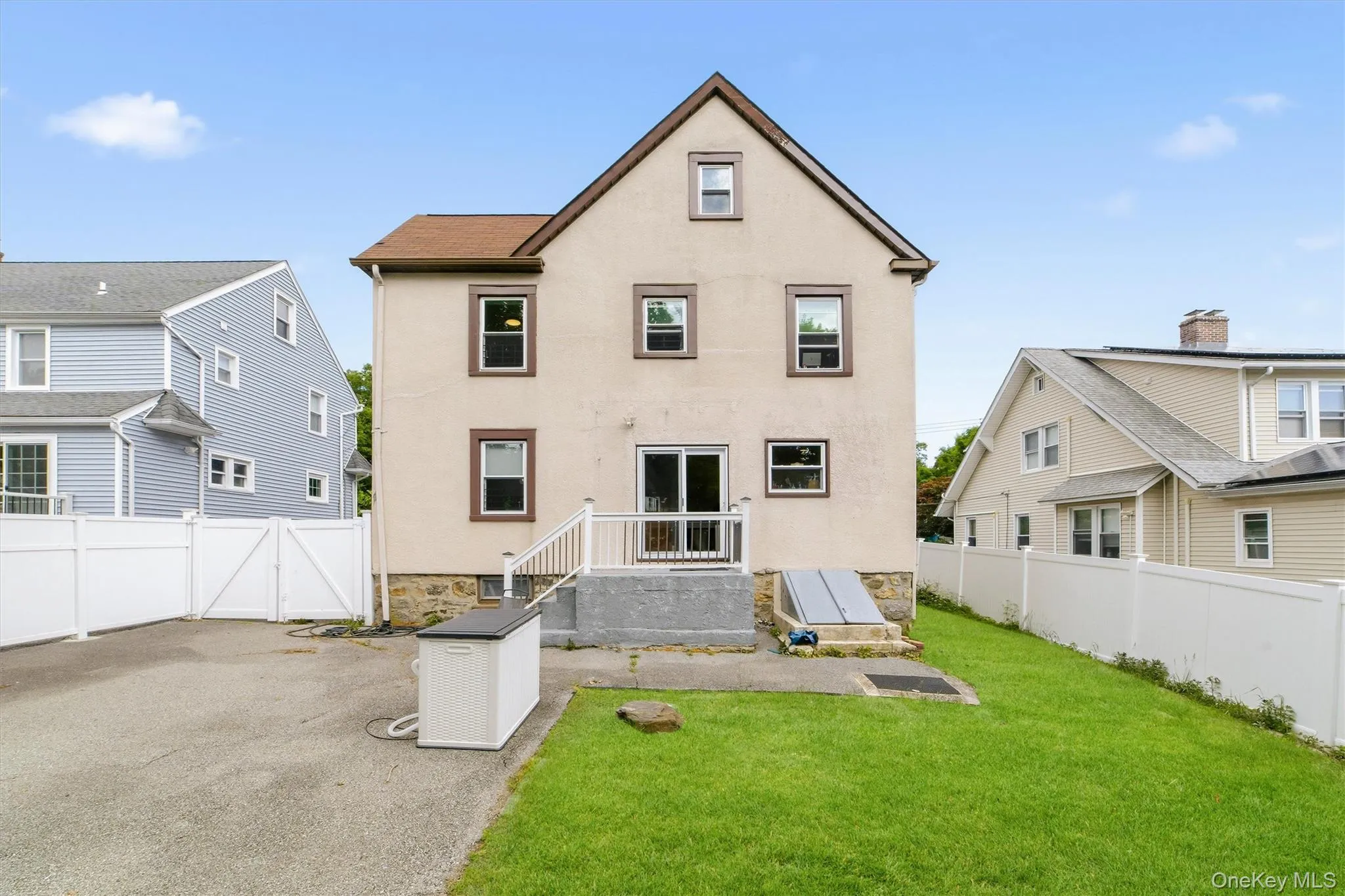 51 Clark Place, Rye City, NY, 4 Bedrooms Bedrooms, 8 Rooms Rooms,1 BathroomBathrooms,Residential,For Rent,Clark,0,1008133 51 Clark Place, Rye City, NY, 4 Bedrooms Bedrooms, 8 Rooms Rooms,1 BathroomBathrooms,Residential,For Rent,Clark,0,1008133