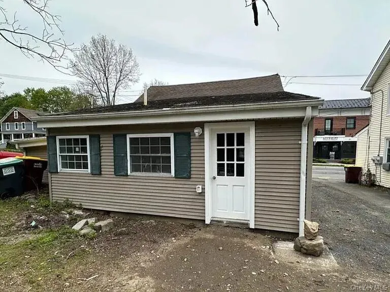 18 Forester LLC, Warwick (town), NY, 3 Bedrooms Bedrooms, 5 Rooms Rooms,2 BathroomsBathrooms,Residential Lease,For Rent,Forester LLC,0,1008134 18 Forester LLC, Warwick (town), NY, 3 Bedrooms Bedrooms, 5 Rooms Rooms,2 BathroomsBathrooms,Residential Lease,For Rent,Forester LLC,0,1008134
