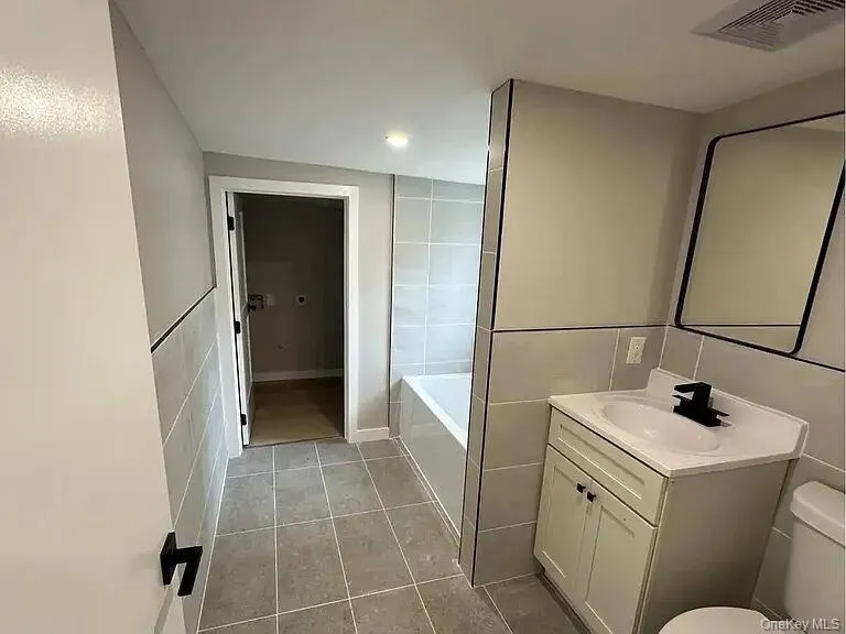 18 Forester LLC, Warwick (town), NY, 3 Bedrooms Bedrooms, 5 Rooms Rooms,2 BathroomsBathrooms,Residential Lease,For Rent,Forester LLC,0,1008134 18 Forester LLC, Warwick (town), NY, 3 Bedrooms Bedrooms, 5 Rooms Rooms,2 BathroomsBathrooms,Residential Lease,For Rent,Forester LLC,0,1008134