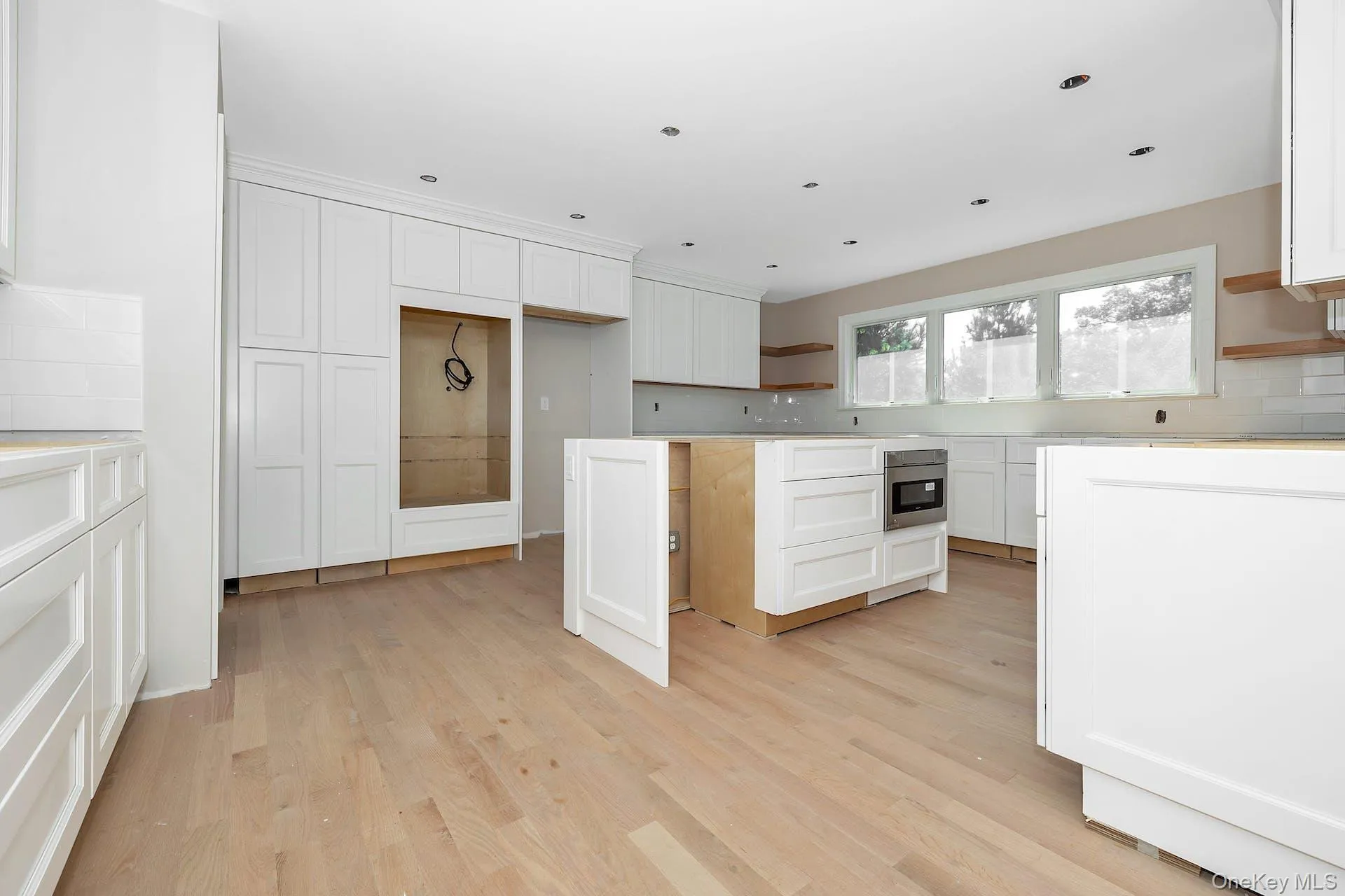 58 Marion Drive, New Rochelle, NY, 4 Bedrooms Bedrooms, 12 Rooms Rooms,3 BathroomsBathrooms,Residential Lease,For Rent,Marion,0,1008139 58 Marion Drive, New Rochelle, NY, 4 Bedrooms Bedrooms, 12 Rooms Rooms,3 BathroomsBathrooms,Residential Lease,For Rent,Marion,0,1008139