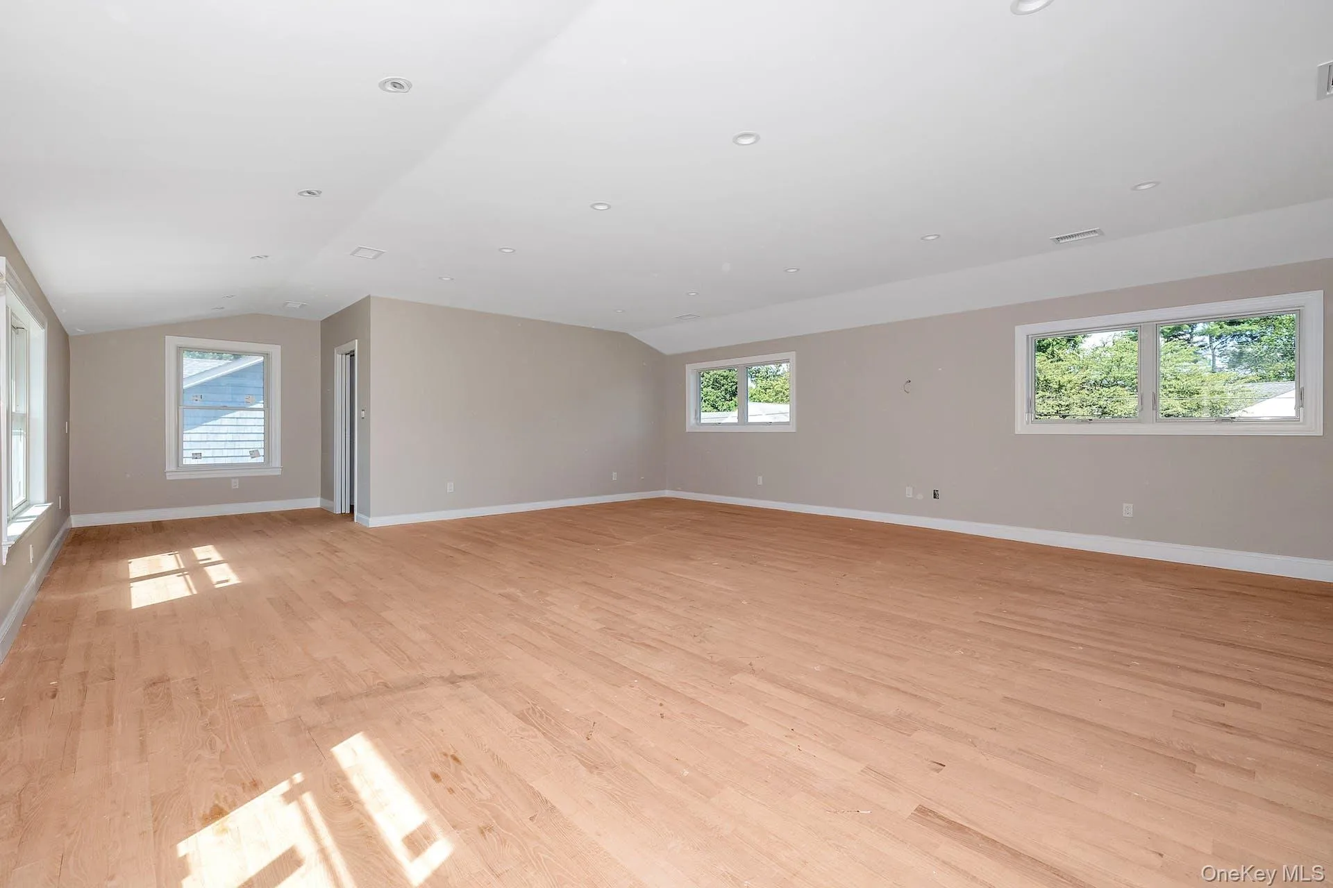 58 Marion Drive, New Rochelle, NY, 4 Bedrooms Bedrooms, 12 Rooms Rooms,3 BathroomsBathrooms,Residential Lease,For Rent,Marion,0,1008139 58 Marion Drive, New Rochelle, NY, 4 Bedrooms Bedrooms, 12 Rooms Rooms,3 BathroomsBathrooms,Residential Lease,For Rent,Marion,0,1008139