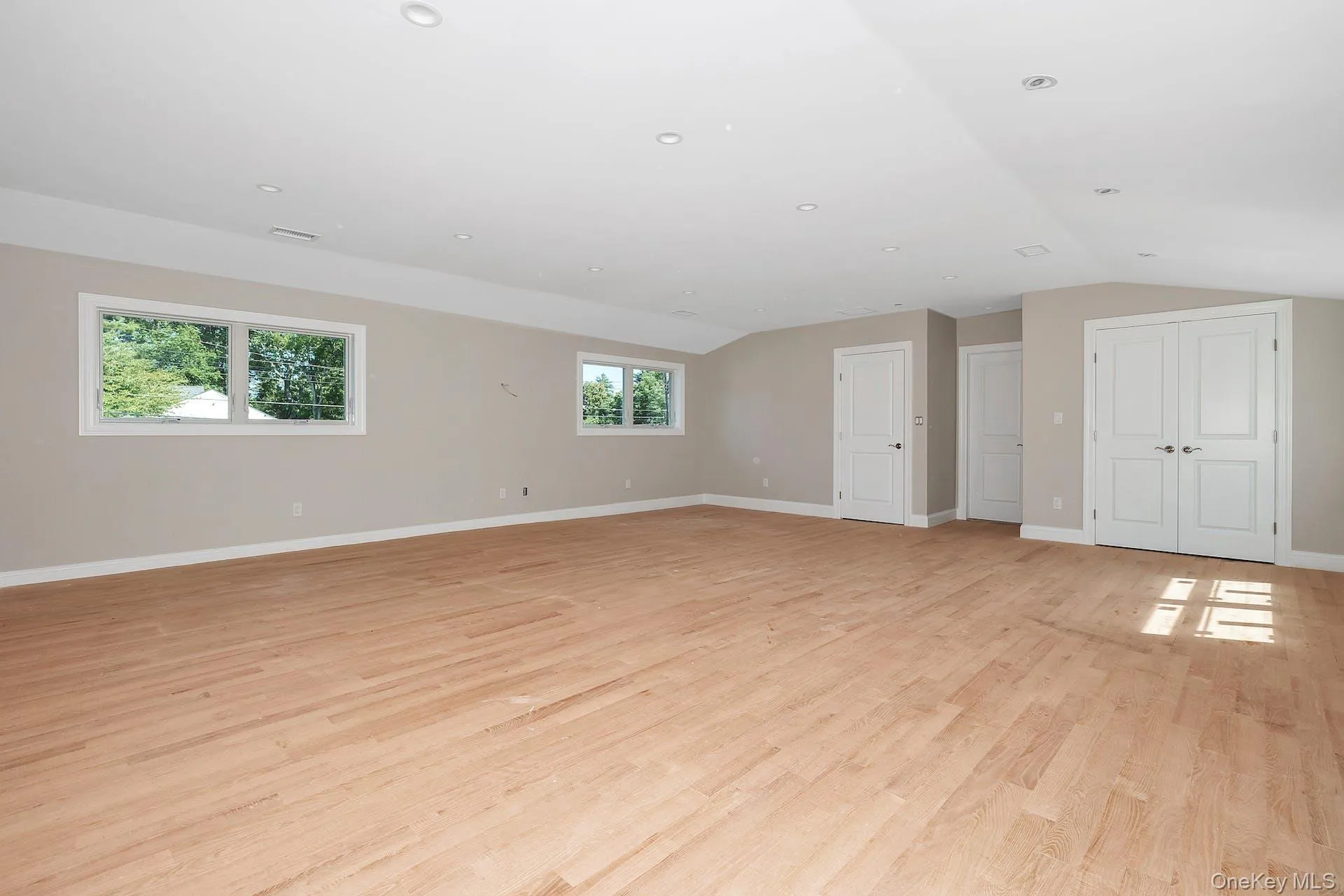 58 Marion Drive, New Rochelle, NY, 4 Bedrooms Bedrooms, 12 Rooms Rooms,3 BathroomsBathrooms,Residential Lease,For Rent,Marion,0,1008139 58 Marion Drive, New Rochelle, NY, 4 Bedrooms Bedrooms, 12 Rooms Rooms,3 BathroomsBathrooms,Residential Lease,For Rent,Marion,0,1008139