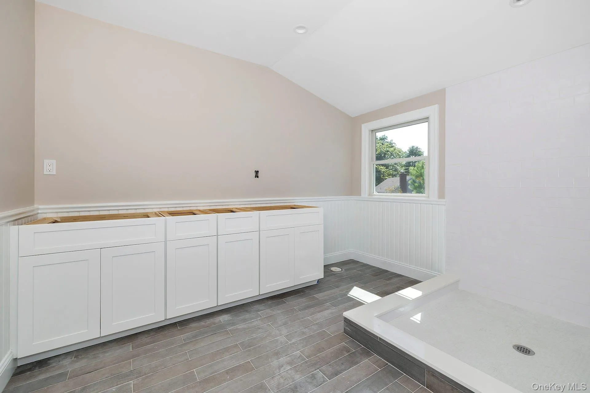 58 Marion Drive, New Rochelle, NY, 4 Bedrooms Bedrooms, 12 Rooms Rooms,3 BathroomsBathrooms,Residential Lease,For Rent,Marion,0,1008139 58 Marion Drive, New Rochelle, NY, 4 Bedrooms Bedrooms, 12 Rooms Rooms,3 BathroomsBathrooms,Residential Lease,For Rent,Marion,0,1008139