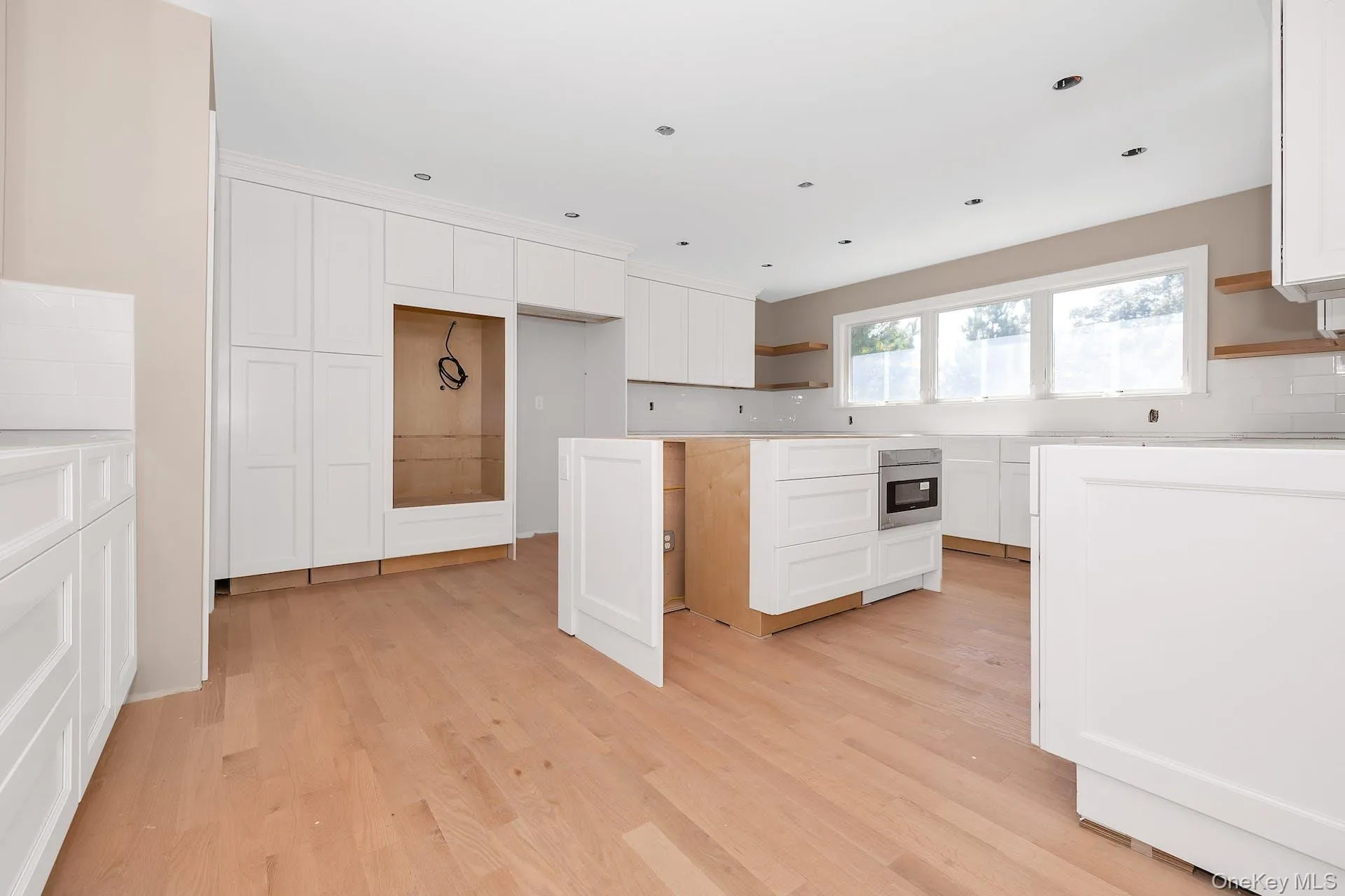 58 Marion Drive, New Rochelle, NY, 4 Bedrooms Bedrooms, 12 Rooms Rooms,3 BathroomsBathrooms,Residential Lease,For Rent,Marion,0,1008139 58 Marion Drive, New Rochelle, NY, 4 Bedrooms Bedrooms, 12 Rooms Rooms,3 BathroomsBathrooms,Residential Lease,For Rent,Marion,0,1008139