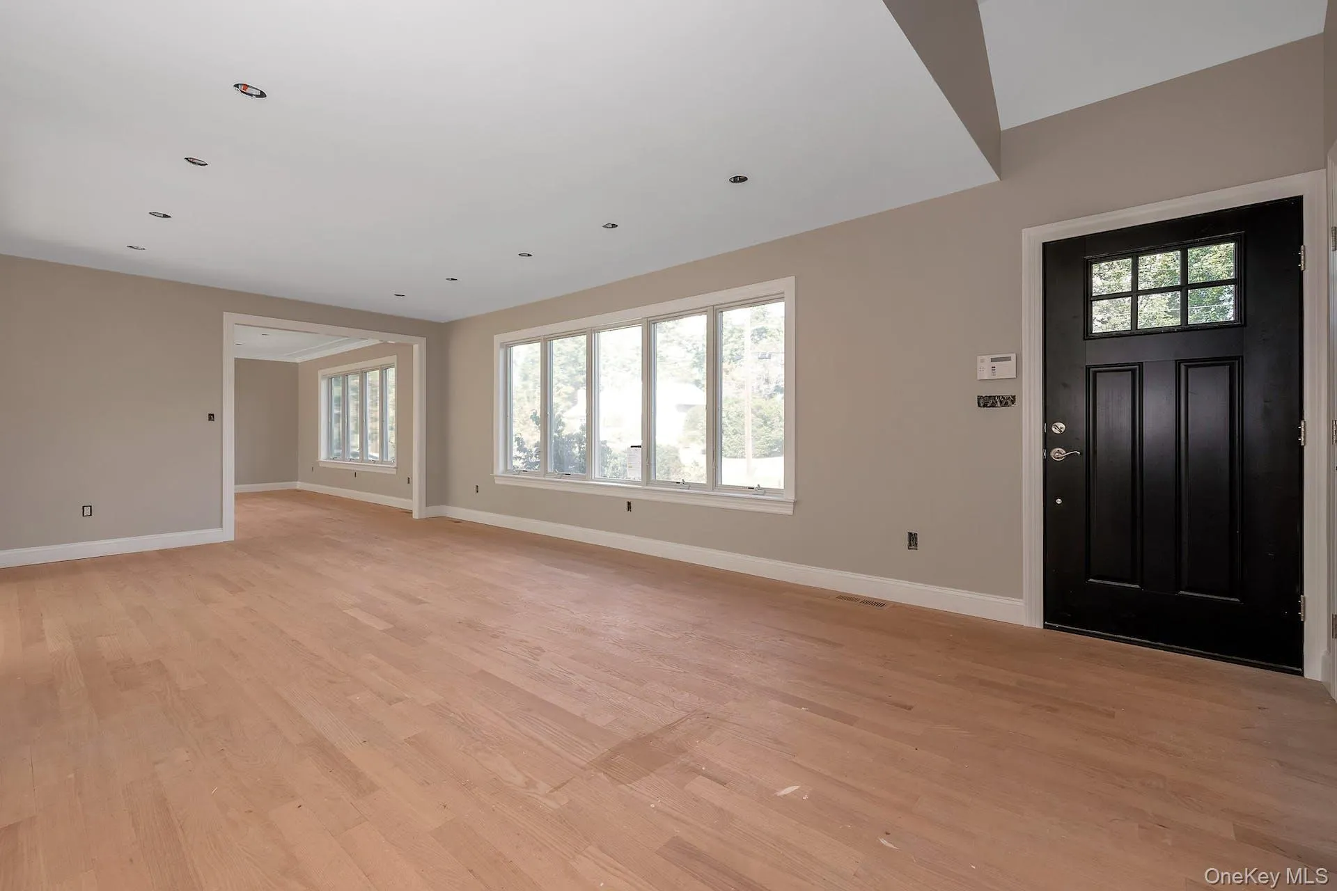 58 Marion Drive, New Rochelle, NY, 4 Bedrooms Bedrooms, 12 Rooms Rooms,3 BathroomsBathrooms,Residential Lease,For Rent,Marion,0,1008139 58 Marion Drive, New Rochelle, NY, 4 Bedrooms Bedrooms, 12 Rooms Rooms,3 BathroomsBathrooms,Residential Lease,For Rent,Marion,0,1008139
