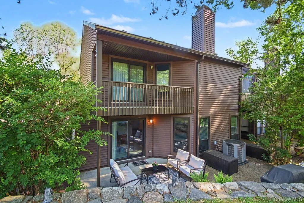 86 Woods Brooke Terrace, Ossining, NY, 2 Bedrooms Bedrooms, 7 Rooms Rooms,2 BathroomsBathrooms,Residential,For Rent,Woods Brooke,0,1008140 86 Woods Brooke Terrace, Ossining, NY, 2 Bedrooms Bedrooms, 7 Rooms Rooms,2 BathroomsBathrooms,Residential,For Rent,Woods Brooke,0,1008140