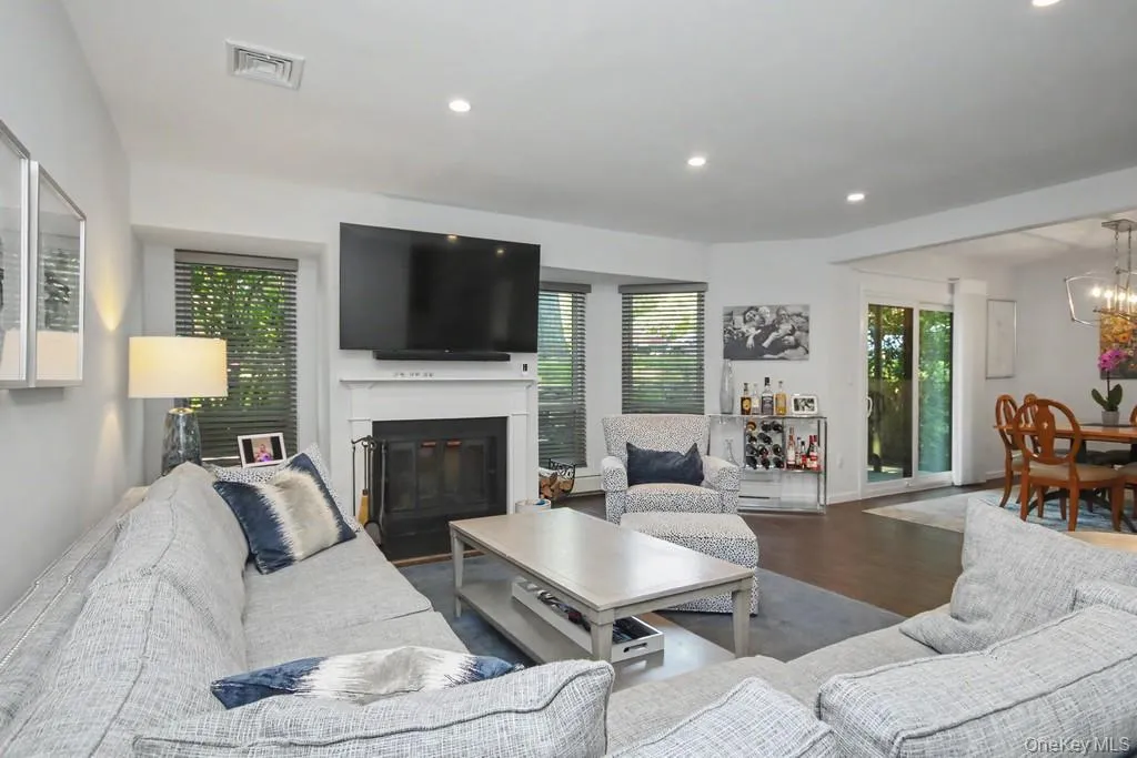86 Woods Brooke Terrace, Ossining, NY, 2 Bedrooms Bedrooms, 7 Rooms Rooms,2 BathroomsBathrooms,Residential,For Rent,Woods Brooke,0,1008140 86 Woods Brooke Terrace, Ossining, NY, 2 Bedrooms Bedrooms, 7 Rooms Rooms,2 BathroomsBathrooms,Residential,For Rent,Woods Brooke,0,1008140