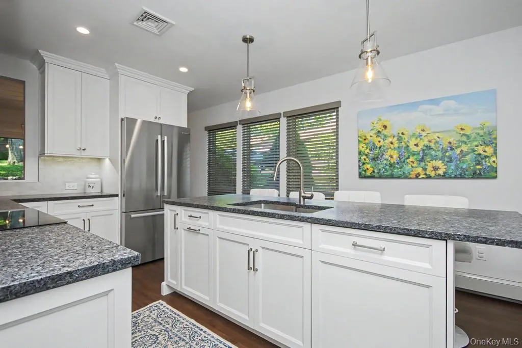 86 Woods Brooke Terrace, Ossining, NY, 2 Bedrooms Bedrooms, 7 Rooms Rooms,2 BathroomsBathrooms,Residential,For Rent,Woods Brooke,0,1008140 86 Woods Brooke Terrace, Ossining, NY, 2 Bedrooms Bedrooms, 7 Rooms Rooms,2 BathroomsBathrooms,Residential,For Rent,Woods Brooke,0,1008140