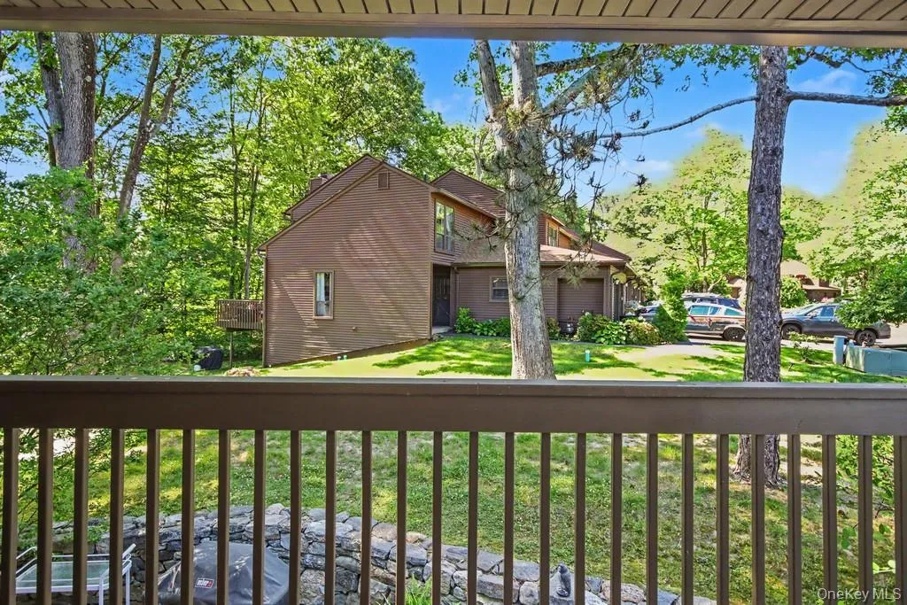 86 Woods Brooke Terrace, Ossining, NY, 2 Bedrooms Bedrooms, 7 Rooms Rooms,2 BathroomsBathrooms,Residential,For Rent,Woods Brooke,0,1008140 86 Woods Brooke Terrace, Ossining, NY, 2 Bedrooms Bedrooms, 7 Rooms Rooms,2 BathroomsBathrooms,Residential,For Rent,Woods Brooke,0,1008140