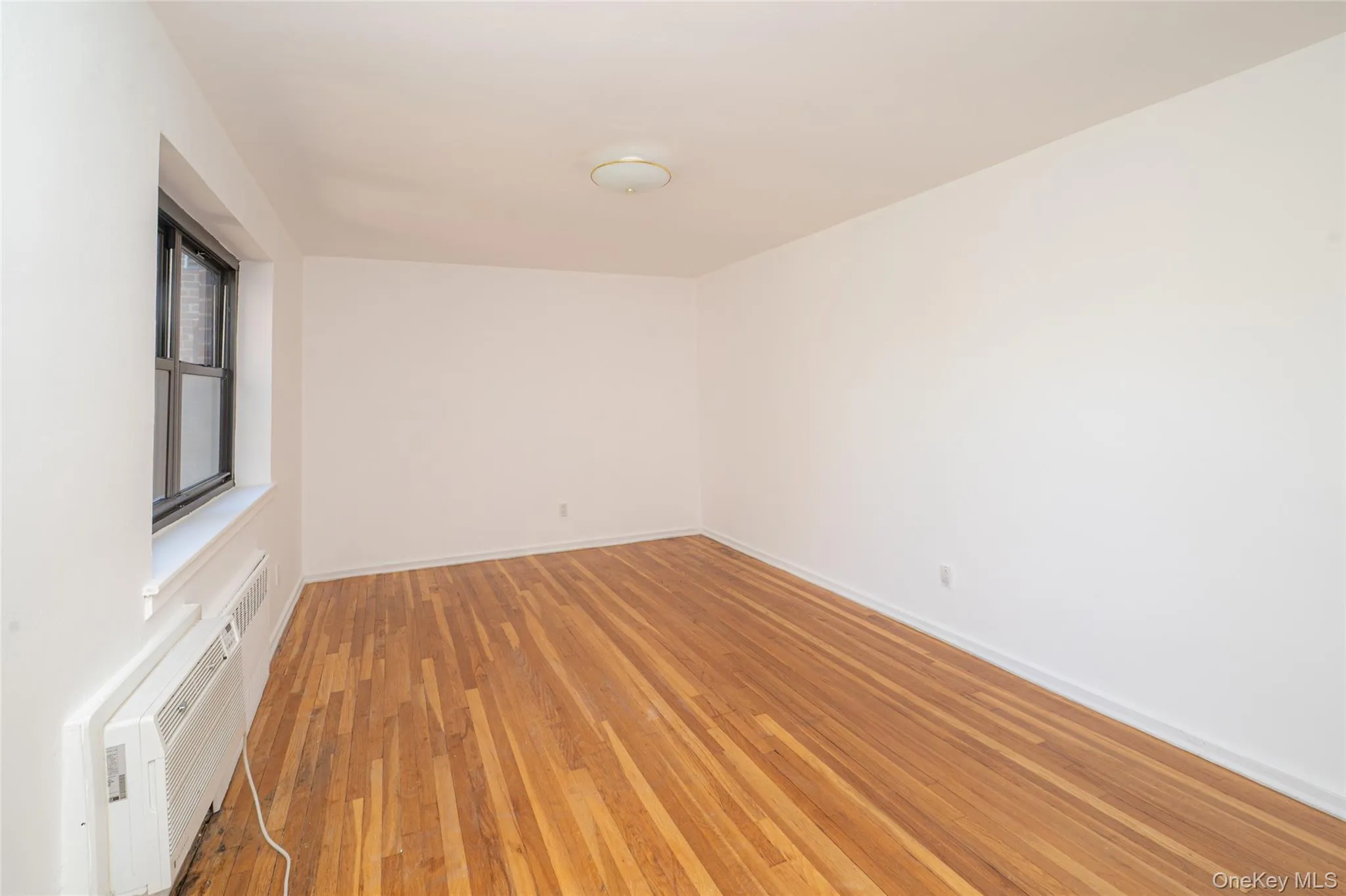 50 Brompton Road, North Hempstead, NY, 1 Bedroom Bedrooms, 4 Rooms Rooms,1 BathroomBathrooms,Residential,For Rent,Brompton,0,1008141 50 Brompton Road, North Hempstead, NY, 1 Bedroom Bedrooms, 4 Rooms Rooms,1 BathroomBathrooms,Residential,For Rent,Brompton,0,1008141