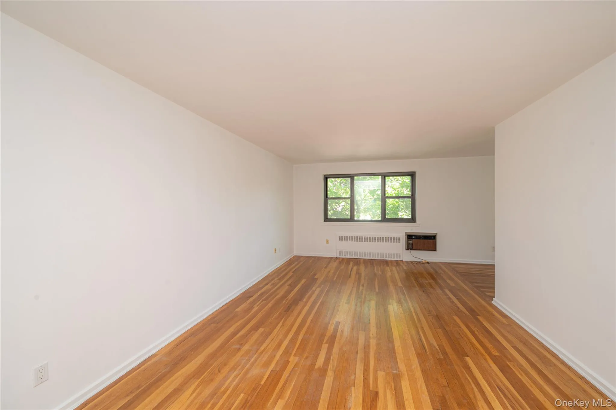 50 Brompton Road, North Hempstead, NY, 1 Bedroom Bedrooms, 4 Rooms Rooms,1 BathroomBathrooms,Residential,For Rent,Brompton,0,1008141 50 Brompton Road, North Hempstead, NY, 1 Bedroom Bedrooms, 4 Rooms Rooms,1 BathroomBathrooms,Residential,For Rent,Brompton,0,1008141