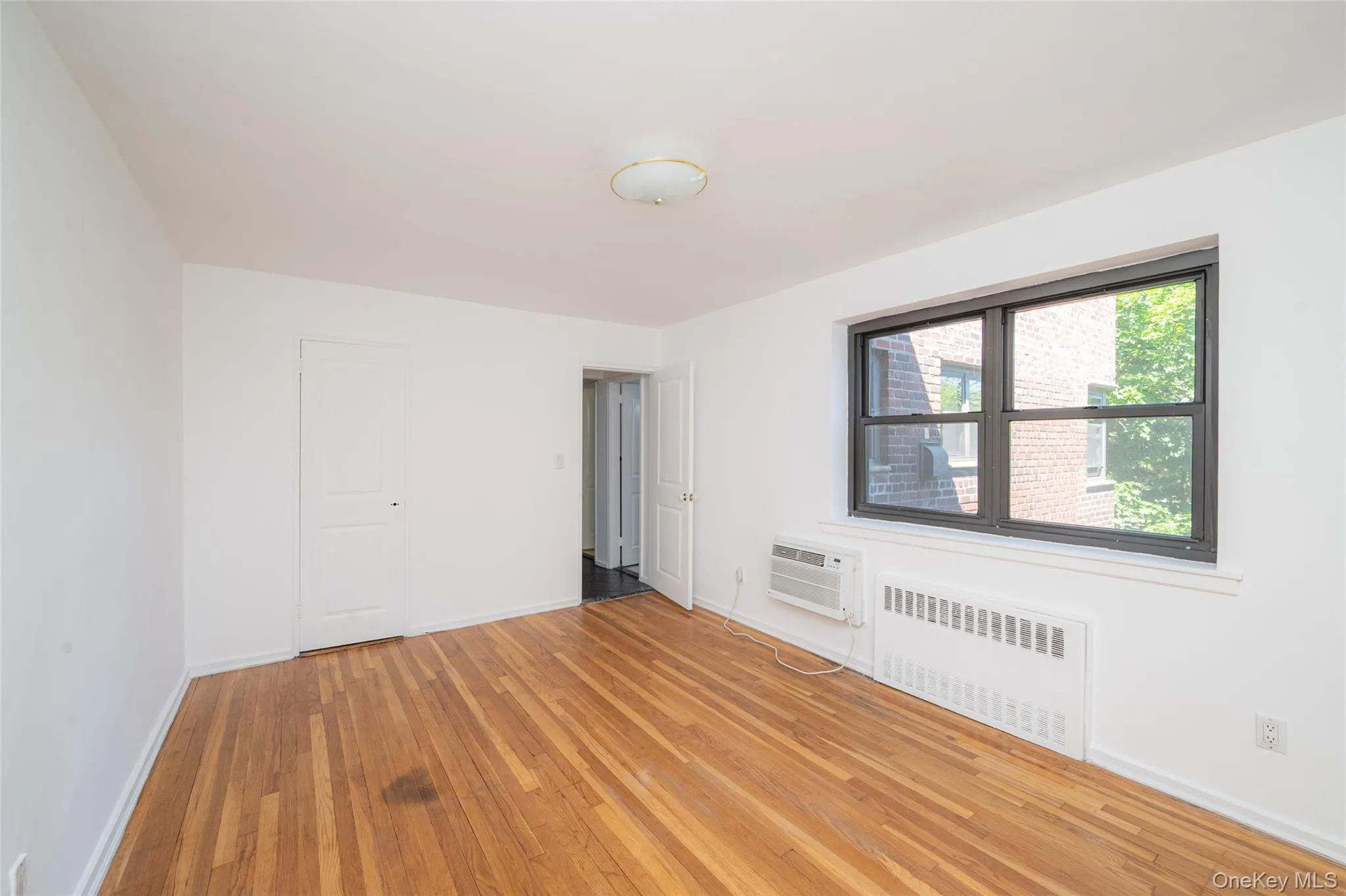 50 Brompton Road, North Hempstead, NY, 1 Bedroom Bedrooms, 4 Rooms Rooms,1 BathroomBathrooms,Residential,For Rent,Brompton,0,1008141 50 Brompton Road, North Hempstead, NY, 1 Bedroom Bedrooms, 4 Rooms Rooms,1 BathroomBathrooms,Residential,For Rent,Brompton,0,1008141
