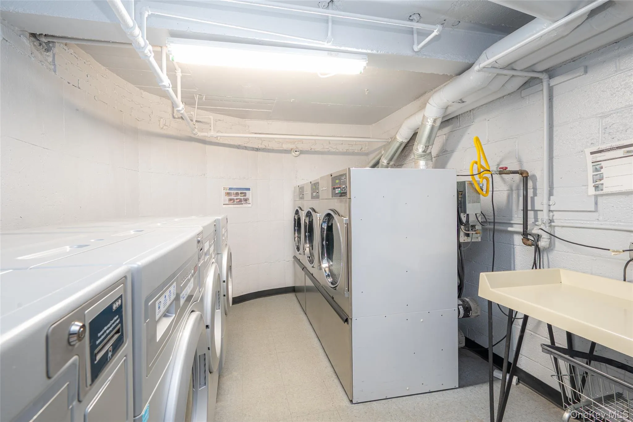 50 Brompton Road, North Hempstead, NY, 1 Bedroom Bedrooms, 4 Rooms Rooms,1 BathroomBathrooms,Residential,For Rent,Brompton,0,1008141 50 Brompton Road, North Hempstead, NY, 1 Bedroom Bedrooms, 4 Rooms Rooms,1 BathroomBathrooms,Residential,For Rent,Brompton,0,1008141