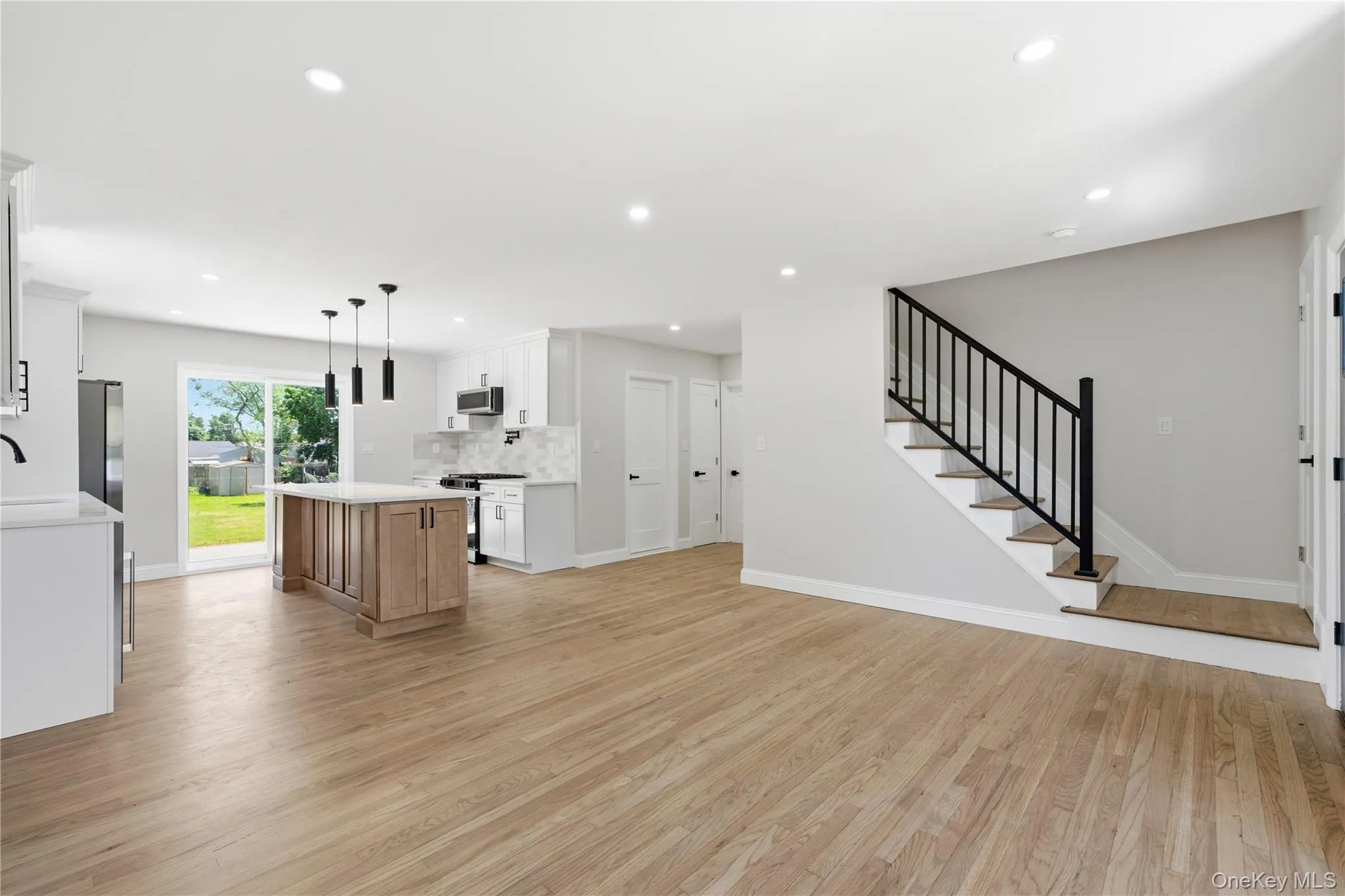1707 Gardiner Drive, Islip, NY, 4 Bedrooms Bedrooms, 10 Rooms Rooms,3 BathroomsBathrooms,Residential,For Rent,Gardiner,0,1008142 1707 Gardiner Drive, Islip, NY, 4 Bedrooms Bedrooms, 10 Rooms Rooms,3 BathroomsBathrooms,Residential,For Rent,Gardiner,0,1008142