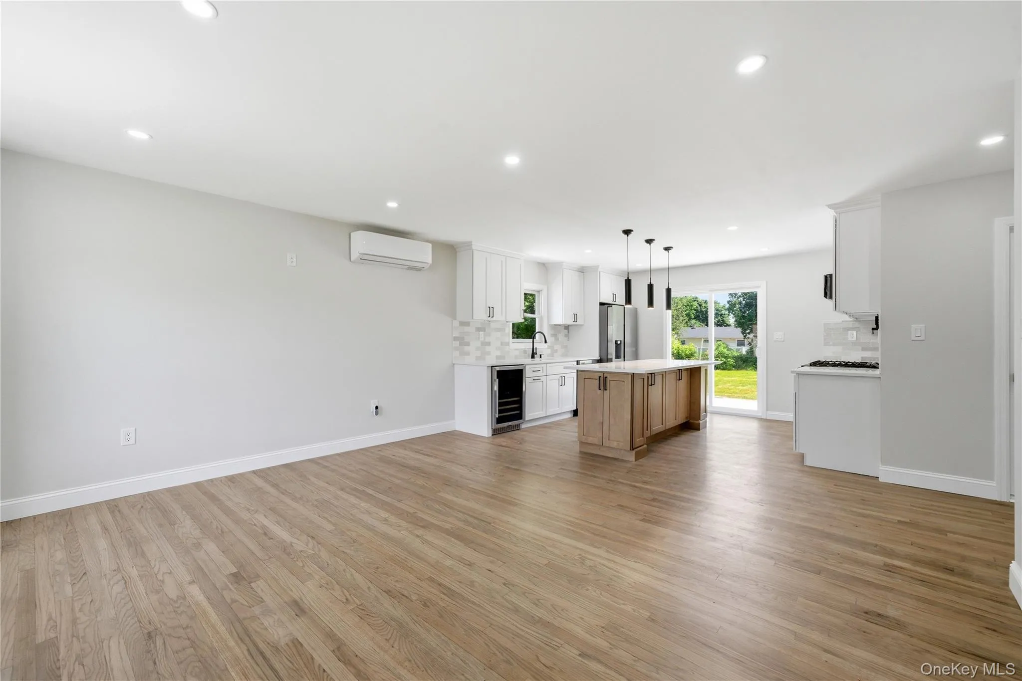 1707 Gardiner Drive, Islip, NY, 4 Bedrooms Bedrooms, 10 Rooms Rooms,3 BathroomsBathrooms,Residential,For Rent,Gardiner,0,1008142 1707 Gardiner Drive, Islip, NY, 4 Bedrooms Bedrooms, 10 Rooms Rooms,3 BathroomsBathrooms,Residential,For Rent,Gardiner,0,1008142