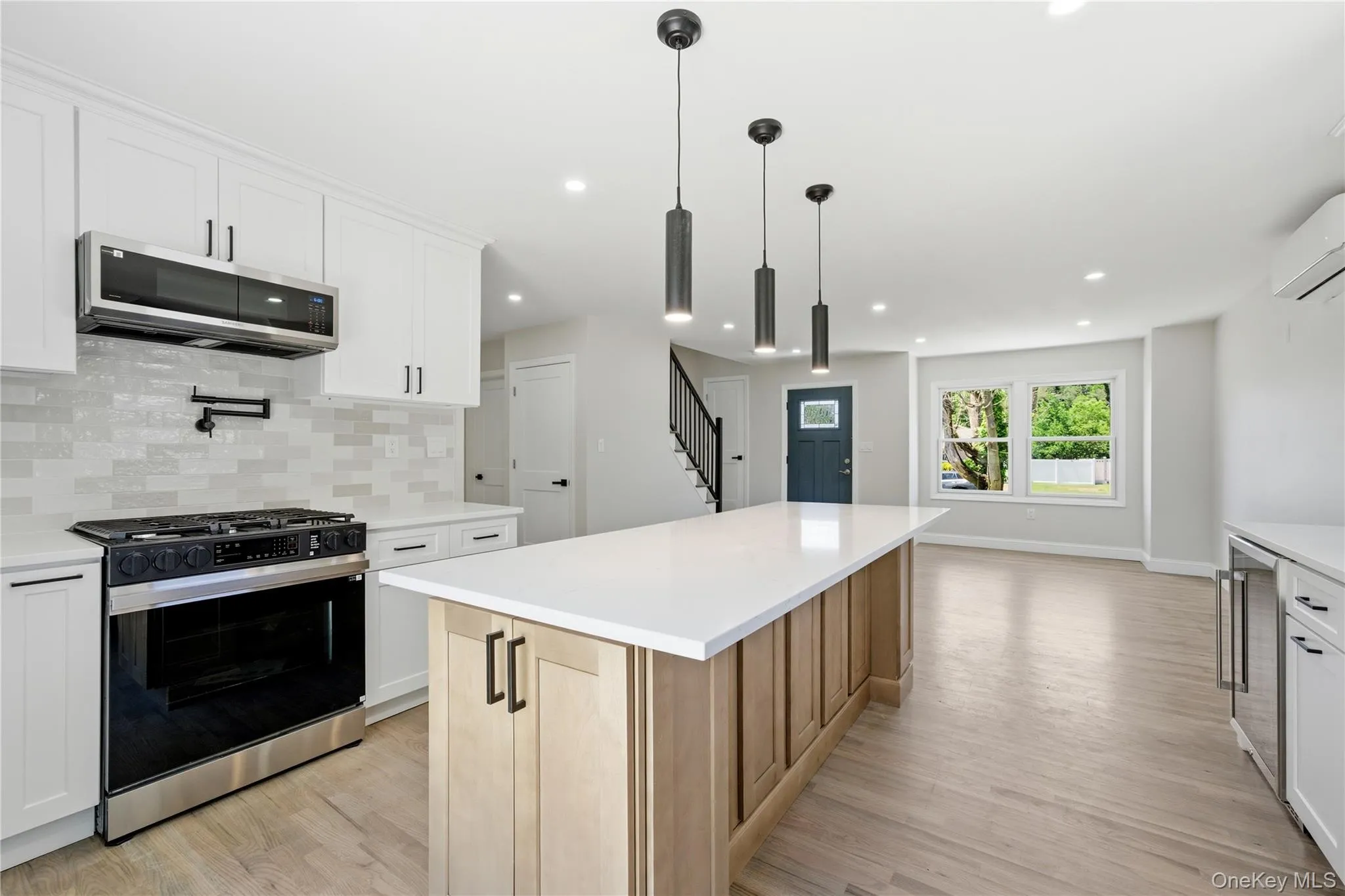 1707 Gardiner Drive, Islip, NY, 4 Bedrooms Bedrooms, 10 Rooms Rooms,3 BathroomsBathrooms,Residential,For Rent,Gardiner,0,1008142 1707 Gardiner Drive, Islip, NY, 4 Bedrooms Bedrooms, 10 Rooms Rooms,3 BathroomsBathrooms,Residential,For Rent,Gardiner,0,1008142