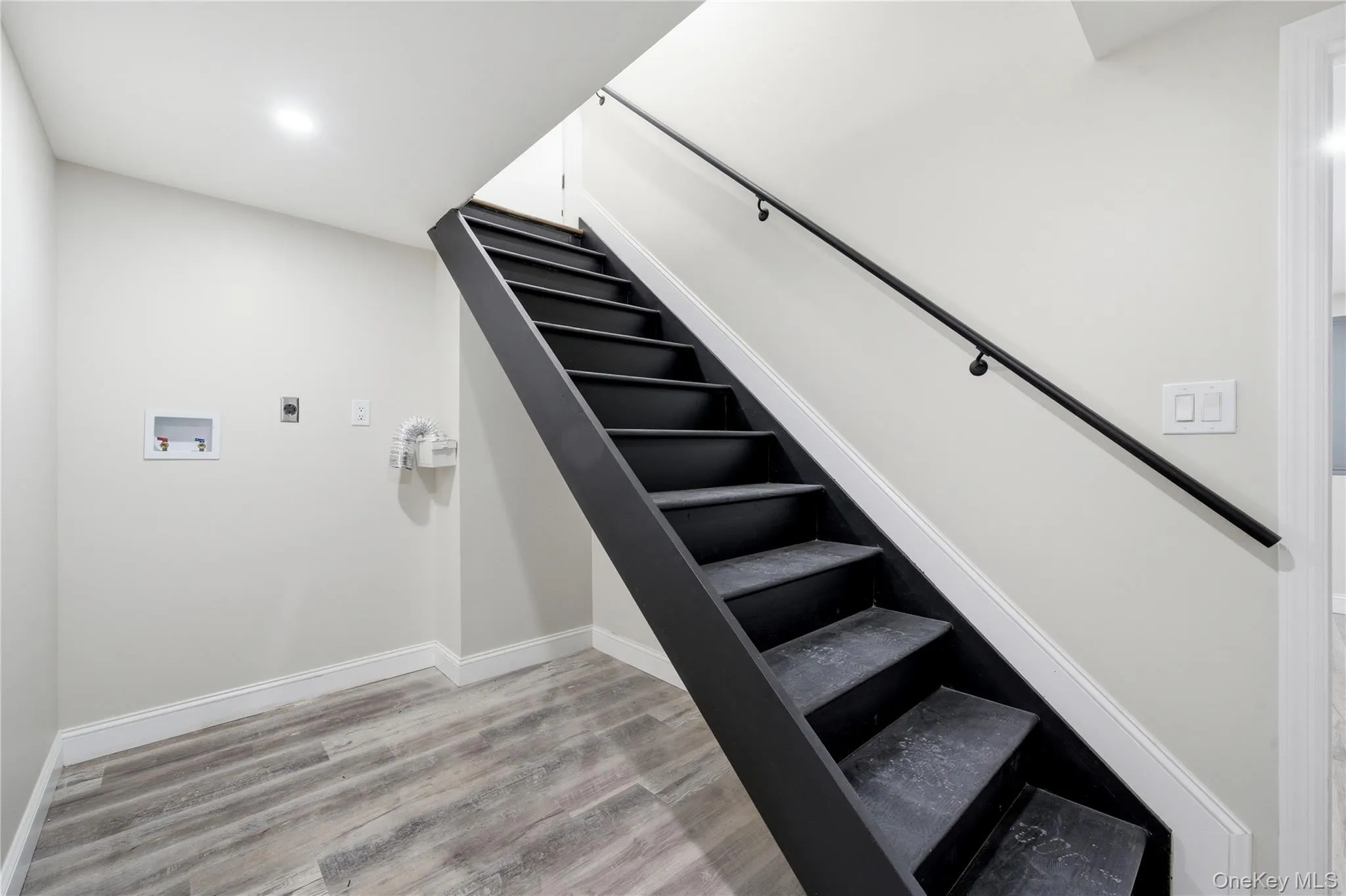 1707 Gardiner Drive, Islip, NY, 4 Bedrooms Bedrooms, 10 Rooms Rooms,3 BathroomsBathrooms,Residential,For Rent,Gardiner,0,1008142 1707 Gardiner Drive, Islip, NY, 4 Bedrooms Bedrooms, 10 Rooms Rooms,3 BathroomsBathrooms,Residential,For Rent,Gardiner,0,1008142