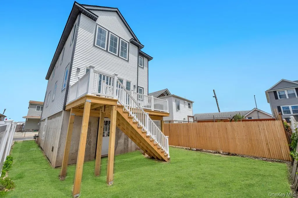 9 James Street, Hempstead, NY, 3 Bedrooms Bedrooms, 6 Rooms Rooms,2 BathroomsBathrooms,Residential,For Rent,James,0,1008148 9 James Street, Hempstead, NY, 3 Bedrooms Bedrooms, 6 Rooms Rooms,2 BathroomsBathrooms,Residential,For Rent,James,0,1008148