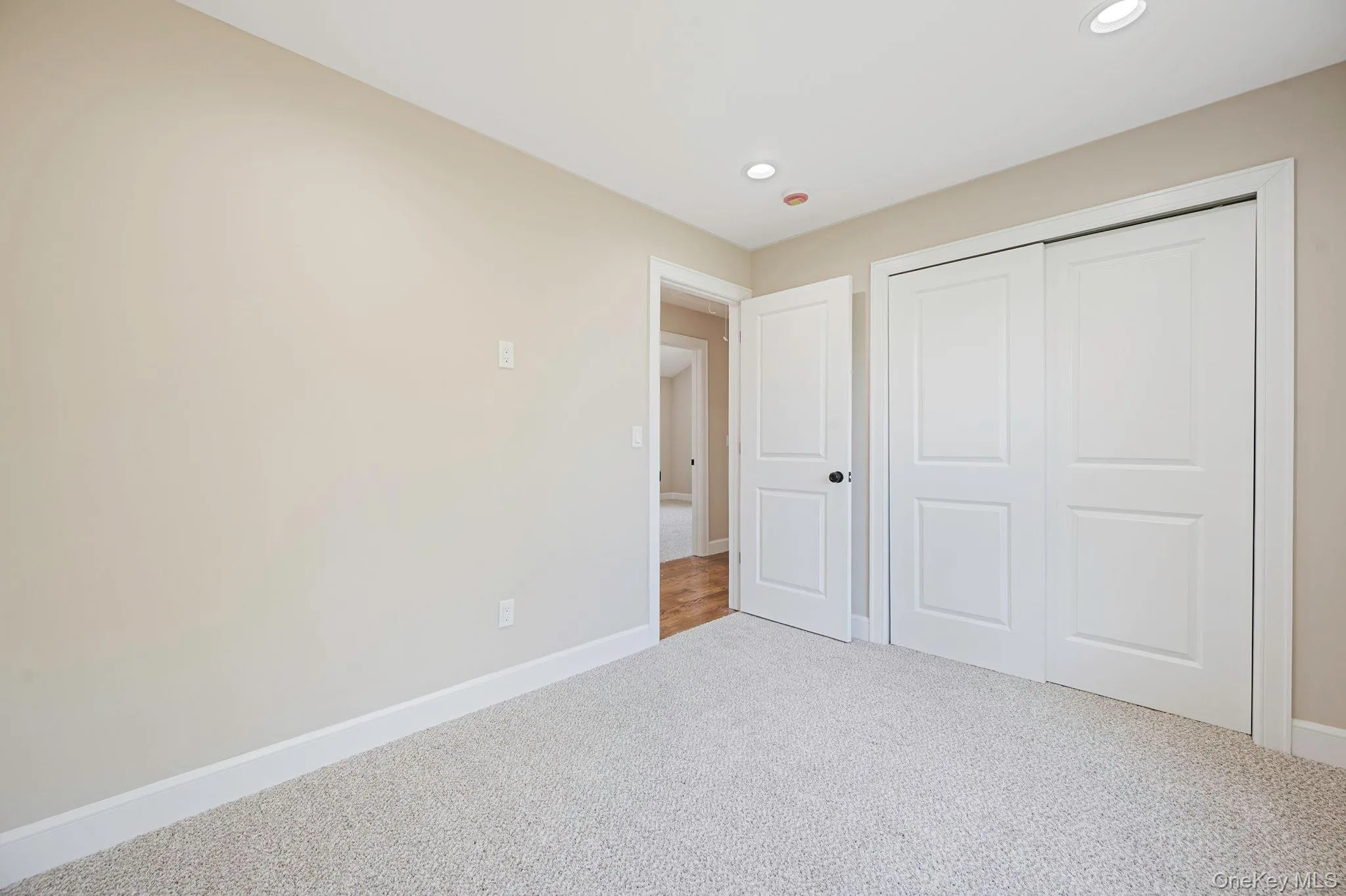 11 Henry Avenue, Brookhaven, NY, 5 Bedrooms Bedrooms, 8 Rooms Rooms,3 BathroomsBathrooms,Residential,For Rent,Henry,0,1008152 11 Henry Avenue, Brookhaven, NY, 5 Bedrooms Bedrooms, 8 Rooms Rooms,3 BathroomsBathrooms,Residential,For Rent,Henry,0,1008152