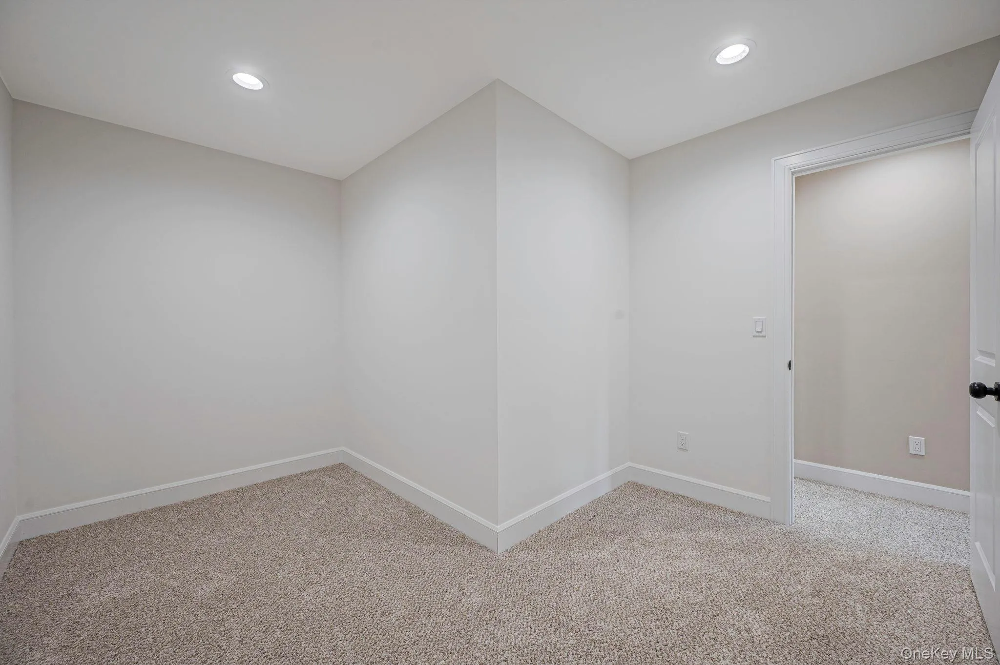 11 Henry Avenue, Brookhaven, NY, 5 Bedrooms Bedrooms, 8 Rooms Rooms,3 BathroomsBathrooms,Residential,For Rent,Henry,0,1008152 11 Henry Avenue, Brookhaven, NY, 5 Bedrooms Bedrooms, 8 Rooms Rooms,3 BathroomsBathrooms,Residential,For Rent,Henry,0,1008152