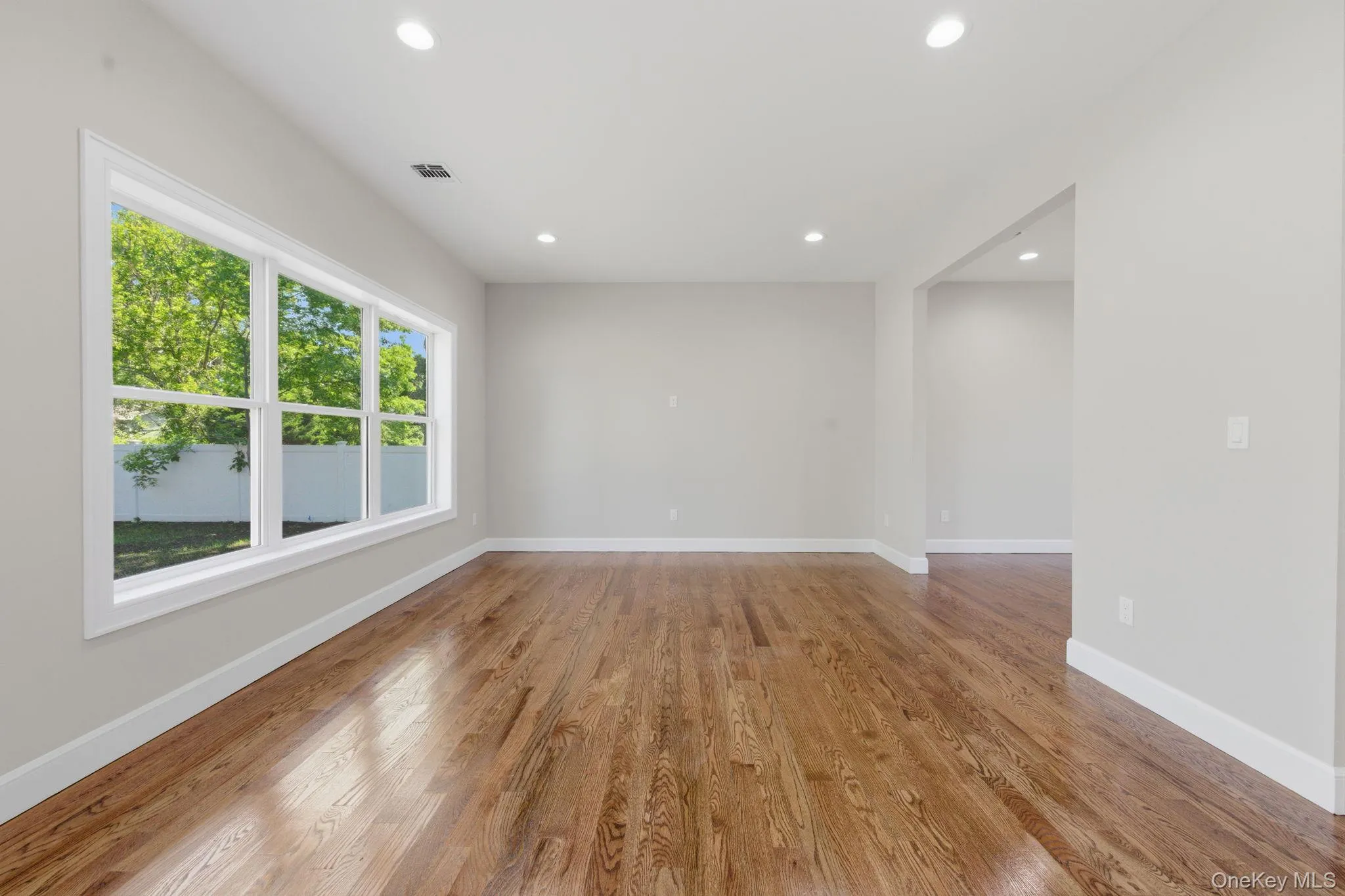 11 Henry Avenue, Brookhaven, NY, 5 Bedrooms Bedrooms, 8 Rooms Rooms,3 BathroomsBathrooms,Residential,For Rent,Henry,0,1008152 11 Henry Avenue, Brookhaven, NY, 5 Bedrooms Bedrooms, 8 Rooms Rooms,3 BathroomsBathrooms,Residential,For Rent,Henry,0,1008152