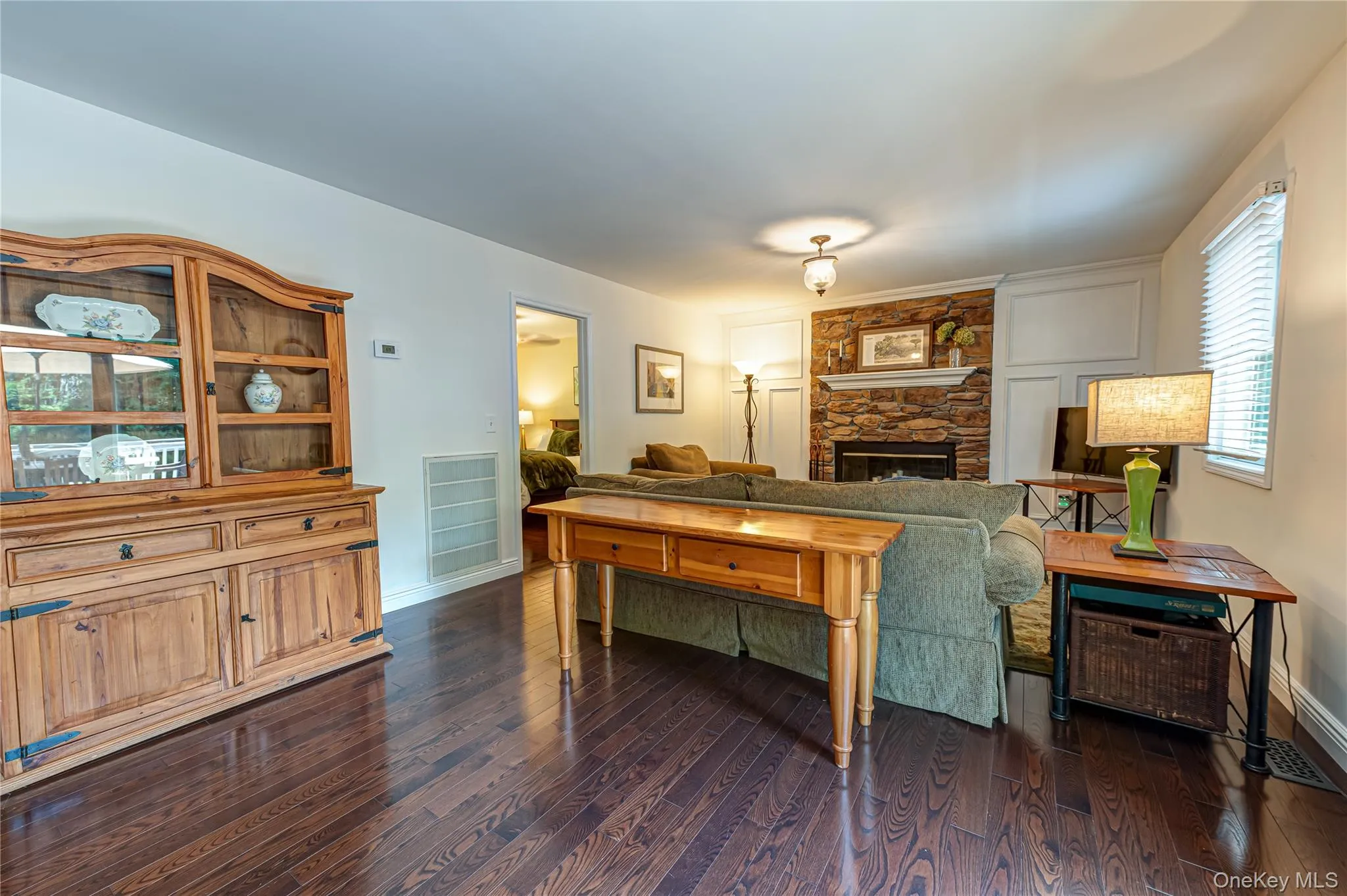 94 Woodhull Road, Huntington, NY, 5 Bedrooms Bedrooms, 12 Rooms Rooms,4 BathroomsBathrooms,Residential,For Rent,Woodhull,0,1008156 94 Woodhull Road, Huntington, NY, 5 Bedrooms Bedrooms, 12 Rooms Rooms,4 BathroomsBathrooms,Residential,For Rent,Woodhull,0,1008156