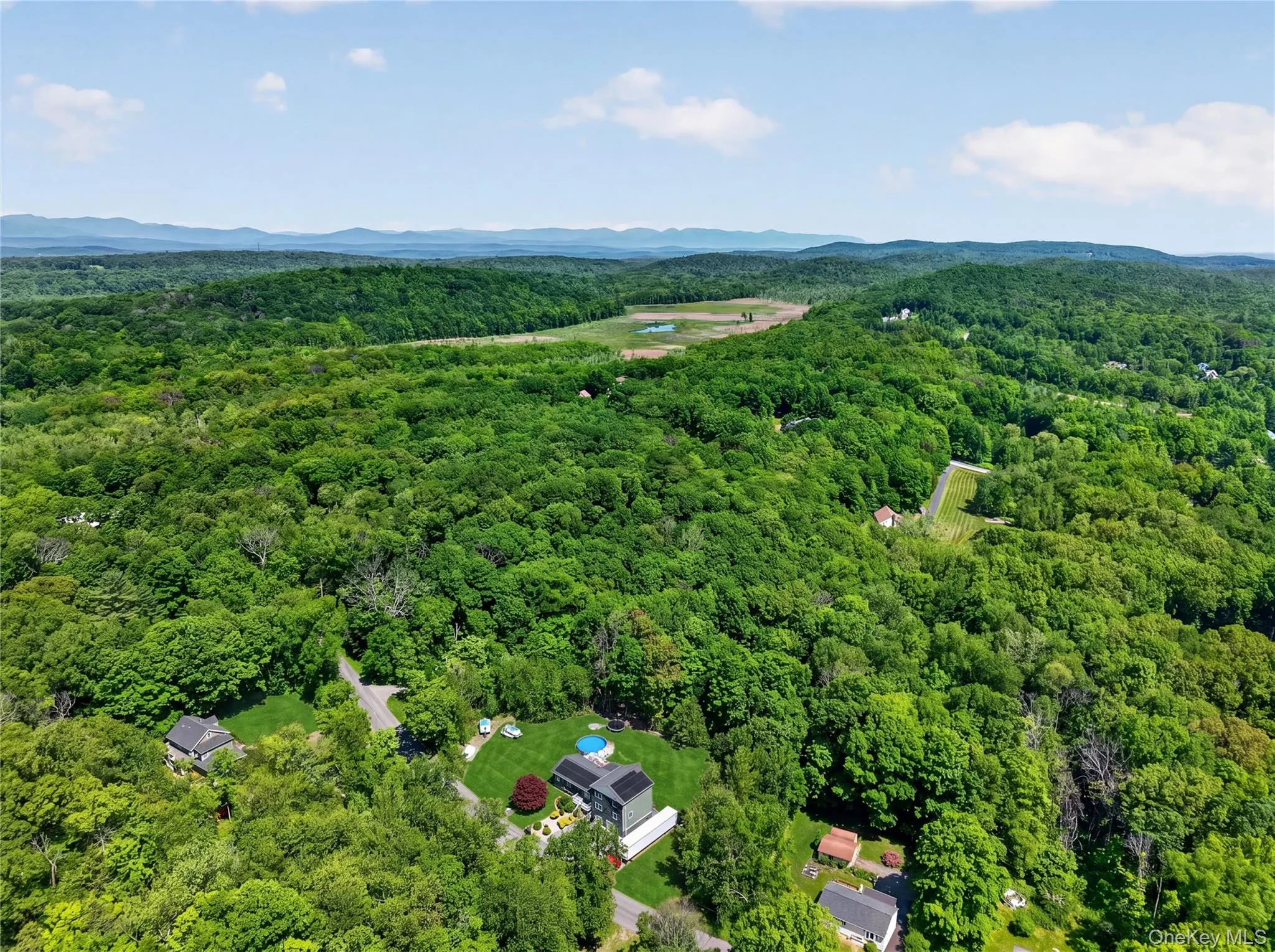 142 Hawleys Corners Road, Lloyd, NY, 6 Bedrooms Bedrooms, 14 Rooms Rooms,3 BathroomsBathrooms,Residential,For Rent,Hawleys Corners,0,1008158 142 Hawleys Corners Road, Lloyd, NY, 6 Bedrooms Bedrooms, 14 Rooms Rooms,3 BathroomsBathrooms,Residential,For Rent,Hawleys Corners,0,1008158