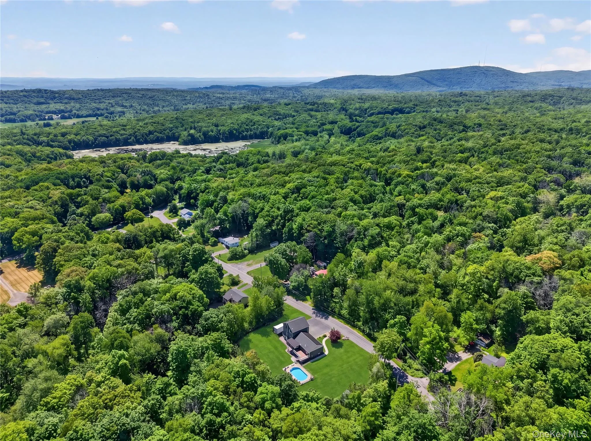 142 Hawleys Corners Road, Lloyd, NY, 6 Bedrooms Bedrooms, 14 Rooms Rooms,3 BathroomsBathrooms,Residential,For Rent,Hawleys Corners,0,1008158 142 Hawleys Corners Road, Lloyd, NY, 6 Bedrooms Bedrooms, 14 Rooms Rooms,3 BathroomsBathrooms,Residential,For Rent,Hawleys Corners,0,1008158