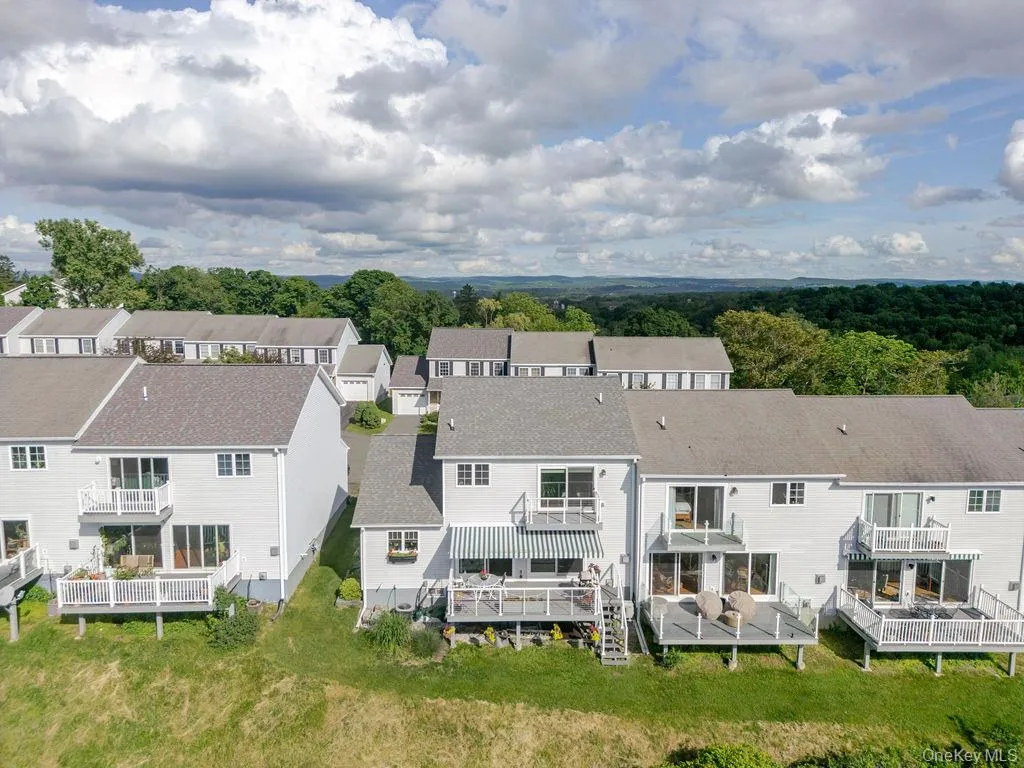 9 Van Winkle Road, Hudson, NY, 3 Bedrooms Bedrooms, 10 Rooms Rooms,3 BathroomsBathrooms,Residential,For Rent,Van Winkle,0,1008159 9 Van Winkle Road, Hudson, NY, 3 Bedrooms Bedrooms, 10 Rooms Rooms,3 BathroomsBathrooms,Residential,For Rent,Van Winkle,0,1008159