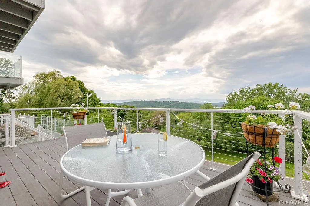 9 Van Winkle Road, Hudson, NY, 3 Bedrooms Bedrooms, 10 Rooms Rooms,3 BathroomsBathrooms,Residential,For Rent,Van Winkle,0,1008159 9 Van Winkle Road, Hudson, NY, 3 Bedrooms Bedrooms, 10 Rooms Rooms,3 BathroomsBathrooms,Residential,For Rent,Van Winkle,0,1008159