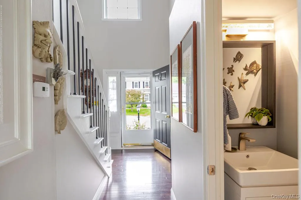 9 Van Winkle Road, Hudson, NY, 3 Bedrooms Bedrooms, 10 Rooms Rooms,3 BathroomsBathrooms,Residential,For Rent,Van Winkle,0,1008159 9 Van Winkle Road, Hudson, NY, 3 Bedrooms Bedrooms, 10 Rooms Rooms,3 BathroomsBathrooms,Residential,For Rent,Van Winkle,0,1008159