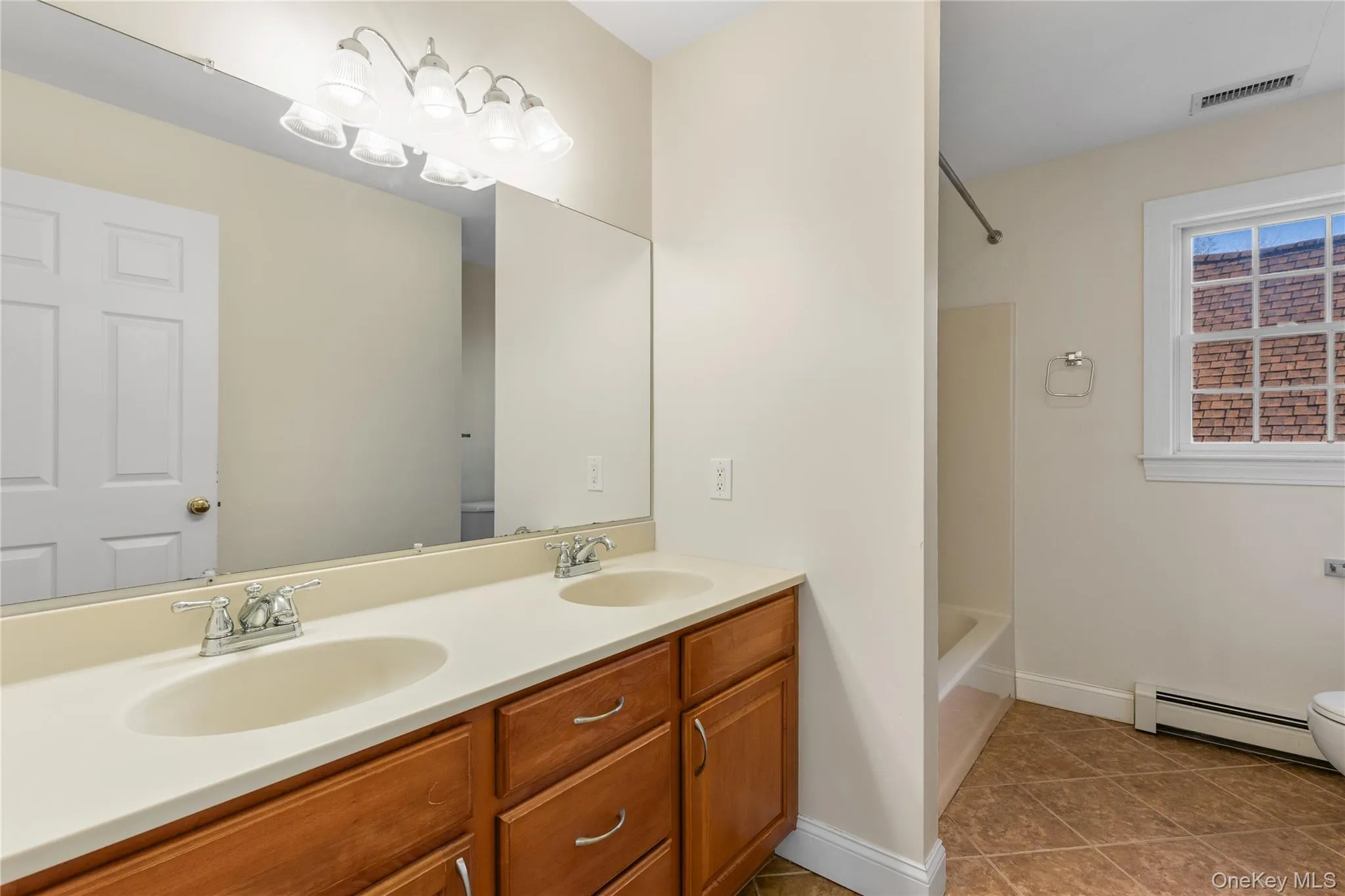 243 Knollwood Avenue, Mamaroneck, NY, 4 Bedrooms Bedrooms, 10 Rooms Rooms,2 BathroomsBathrooms,Residential Lease,For Rent,Knollwood,0,1008160 243 Knollwood Avenue, Mamaroneck, NY, 4 Bedrooms Bedrooms, 10 Rooms Rooms,2 BathroomsBathrooms,Residential Lease,For Rent,Knollwood,0,1008160