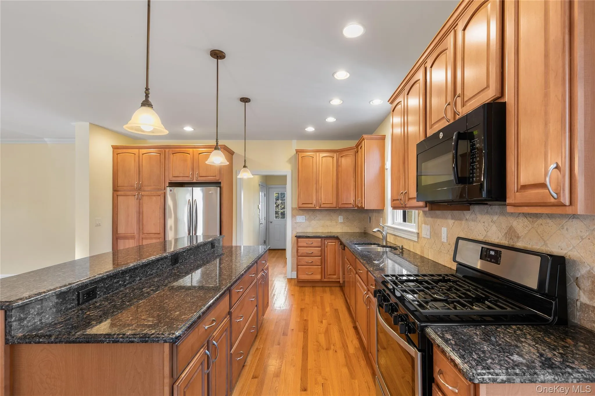 243 Knollwood Avenue, Mamaroneck, NY, 4 Bedrooms Bedrooms, 10 Rooms Rooms,2 BathroomsBathrooms,Residential Lease,For Rent,Knollwood,0,1008160 243 Knollwood Avenue, Mamaroneck, NY, 4 Bedrooms Bedrooms, 10 Rooms Rooms,2 BathroomsBathrooms,Residential Lease,For Rent,Knollwood,0,1008160