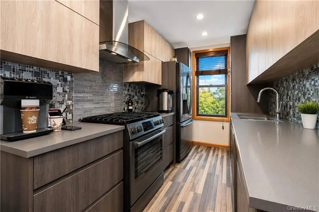 711 Montauk Court, New York, NY, 2 Bedrooms Bedrooms, 5 Rooms Rooms,1 BathroomBathrooms,Residential,For Rent,Montauk,0,1008165 711 Montauk Court, New York, NY, 2 Bedrooms Bedrooms, 5 Rooms Rooms,1 BathroomBathrooms,Residential,For Rent,Montauk,0,1008165