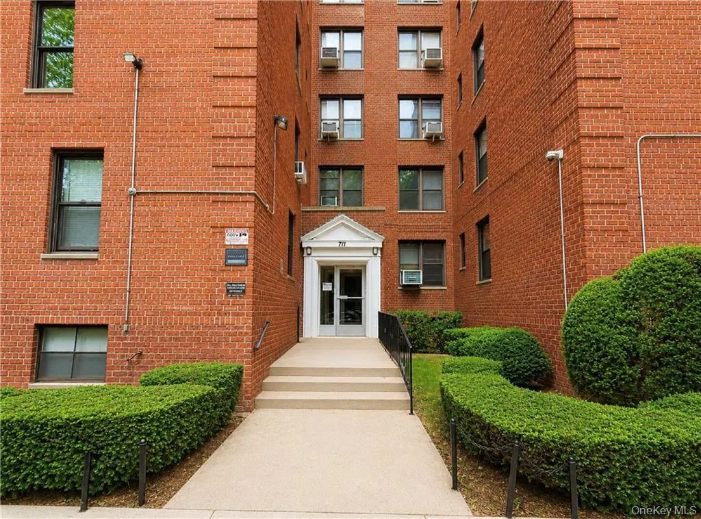 711 Montauk Court, New York, NY, 2 Bedrooms Bedrooms, 5 Rooms Rooms,1 BathroomBathrooms,Residential,For Rent,Montauk,0,1008165 711 Montauk Court, New York, NY, 2 Bedrooms Bedrooms, 5 Rooms Rooms,1 BathroomBathrooms,Residential,For Rent,Montauk,0,1008165