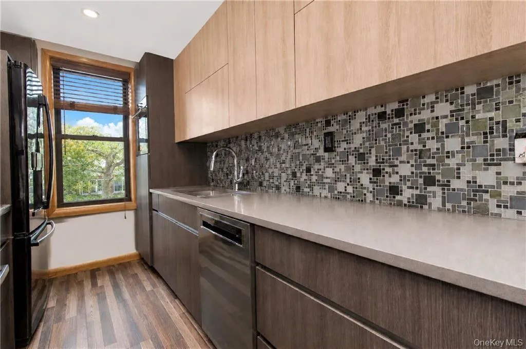 711 Montauk Court, New York, NY, 2 Bedrooms Bedrooms, 5 Rooms Rooms,1 BathroomBathrooms,Residential,For Rent,Montauk,0,1008165 711 Montauk Court, New York, NY, 2 Bedrooms Bedrooms, 5 Rooms Rooms,1 BathroomBathrooms,Residential,For Rent,Montauk,0,1008165